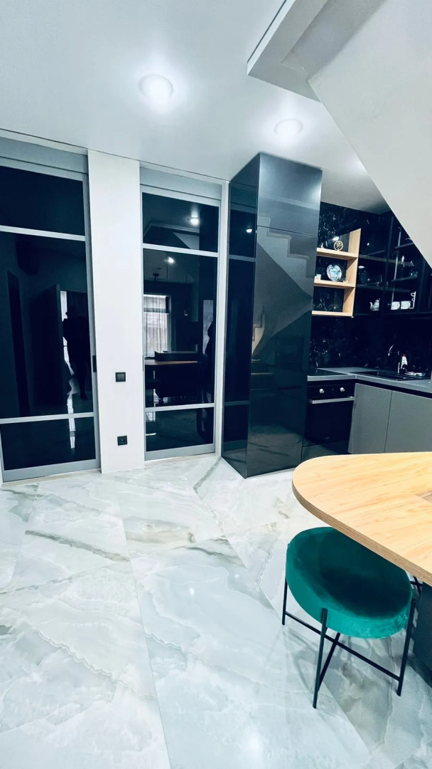 Апартаменты Ajax на Полянской с террасой на крыше