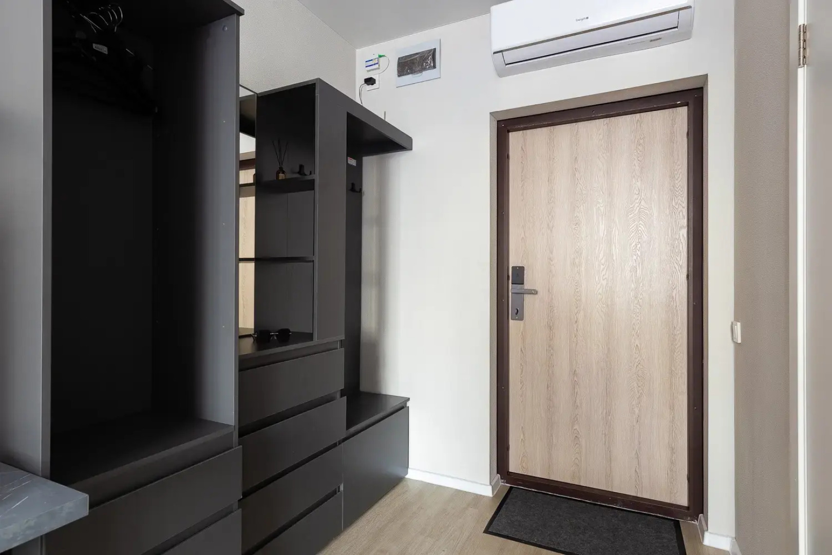 Квартира Яркая студия рядом с набережной и кондиционером