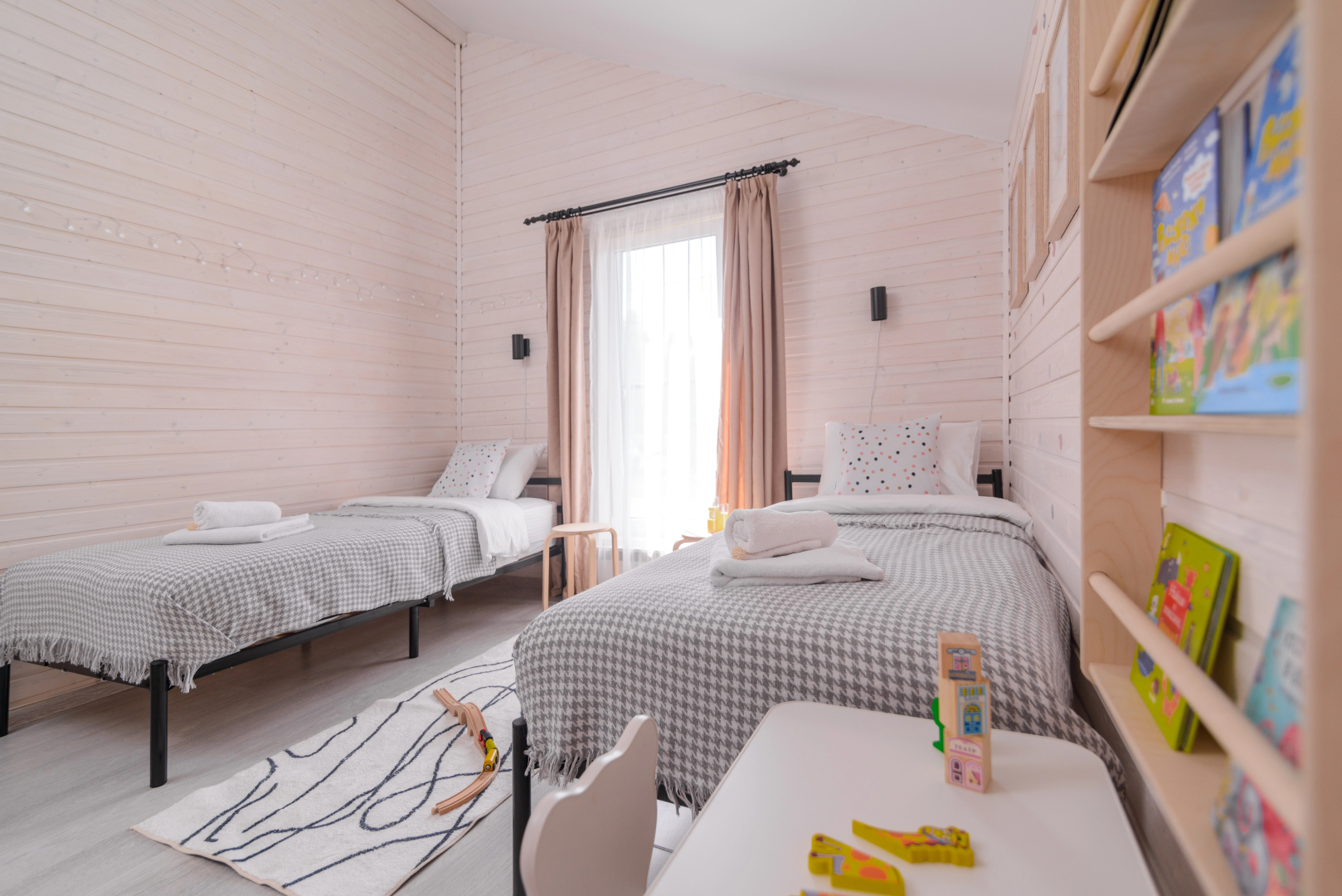 Частный дом Simple Life Home 180