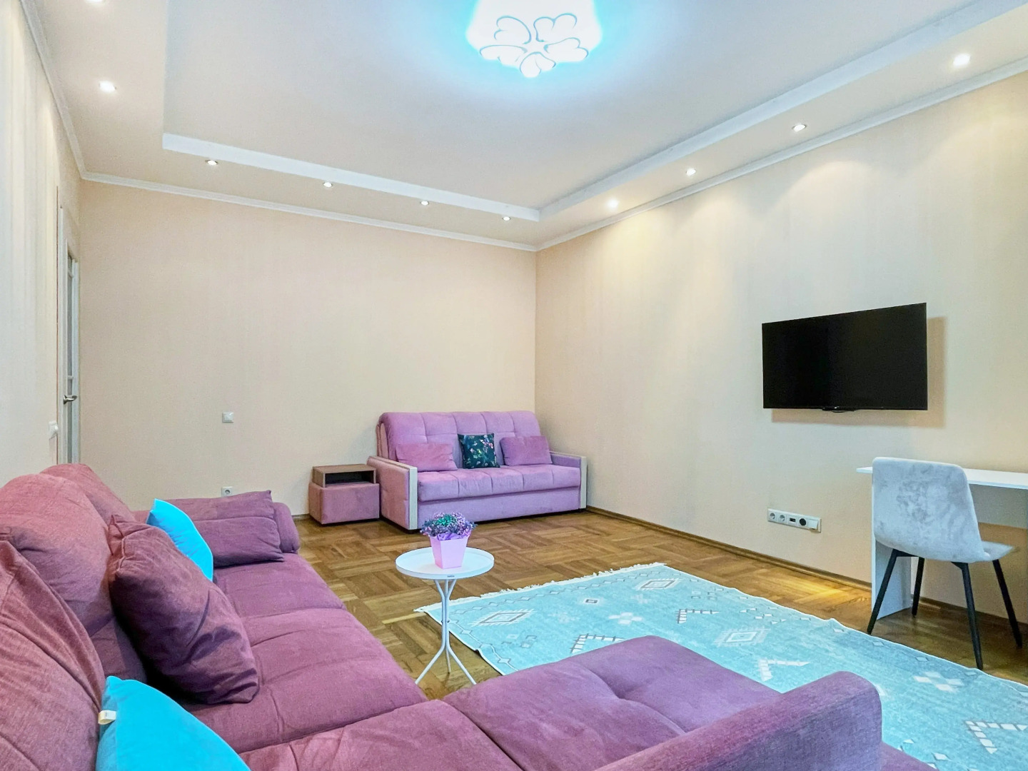 Квартира Шикарная на Космонавтов