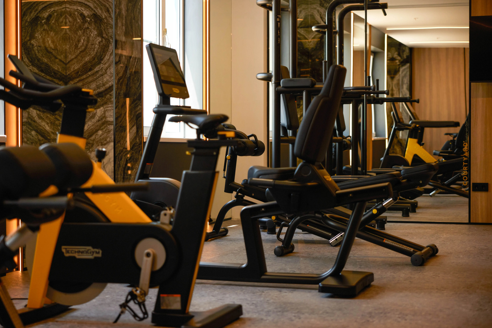 Отель Кортъярд Ростов-на-Дону