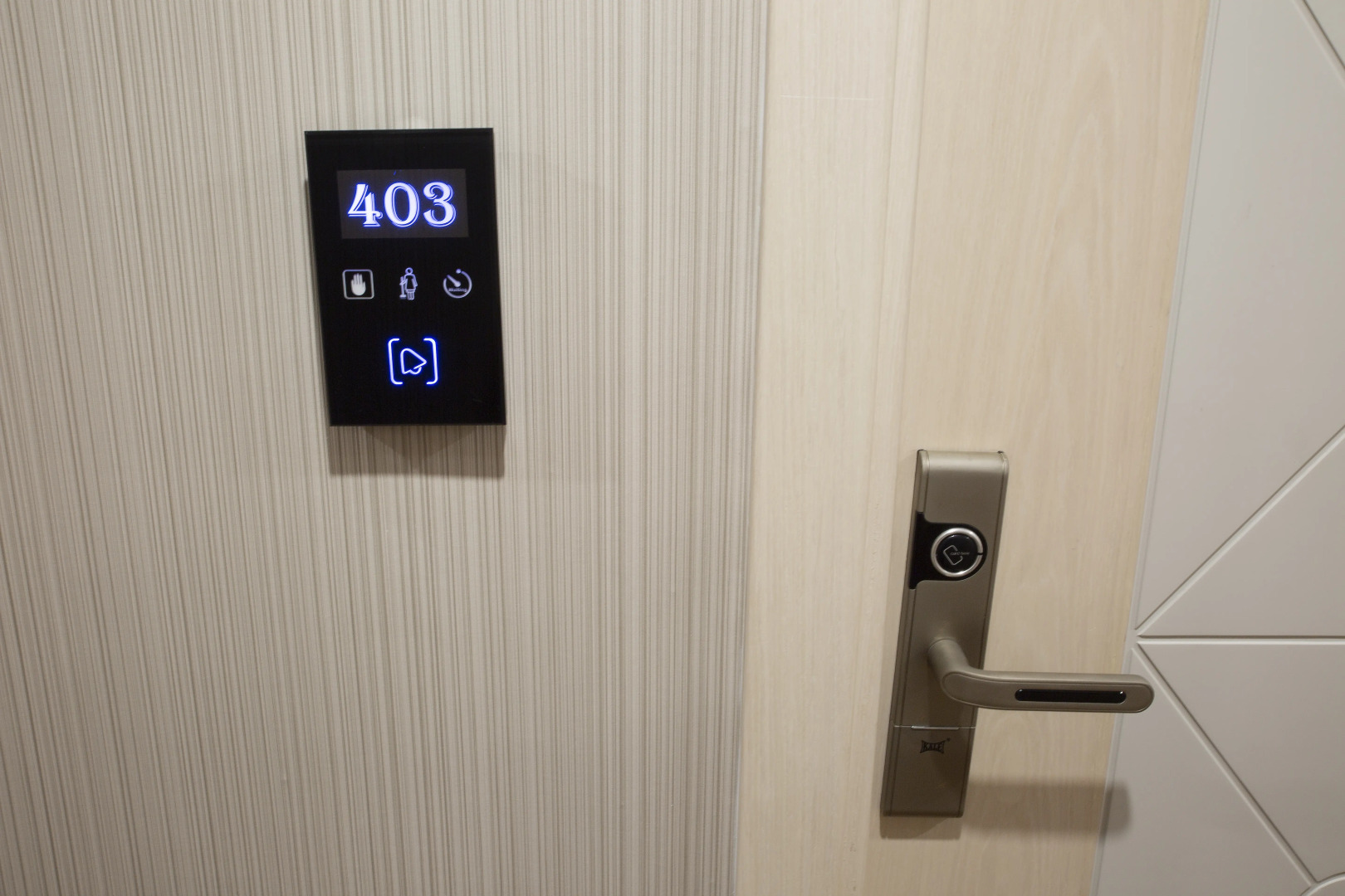 Отель Alpinn Due