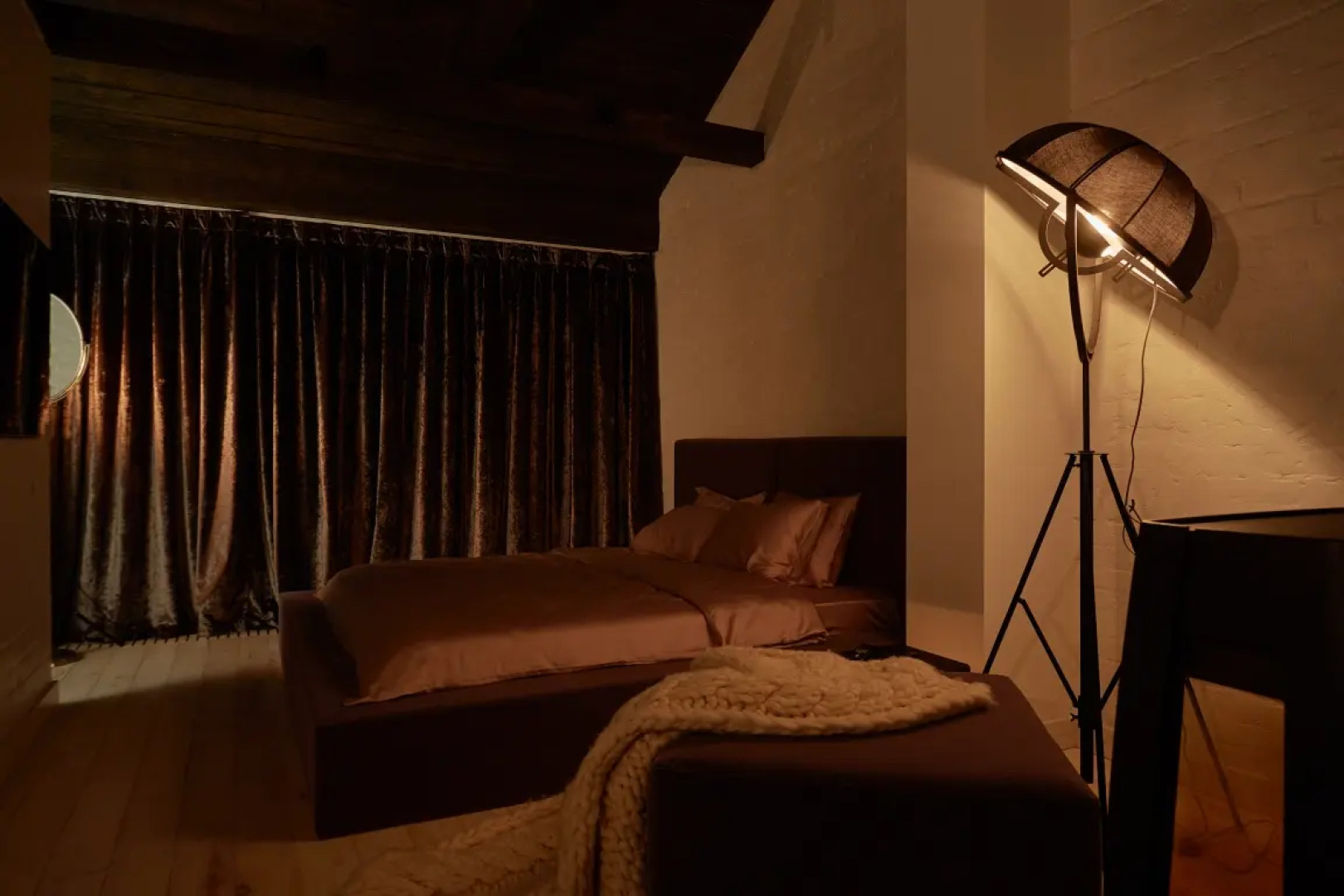 Апартаменты Room for Romantic в Nikolaev Building