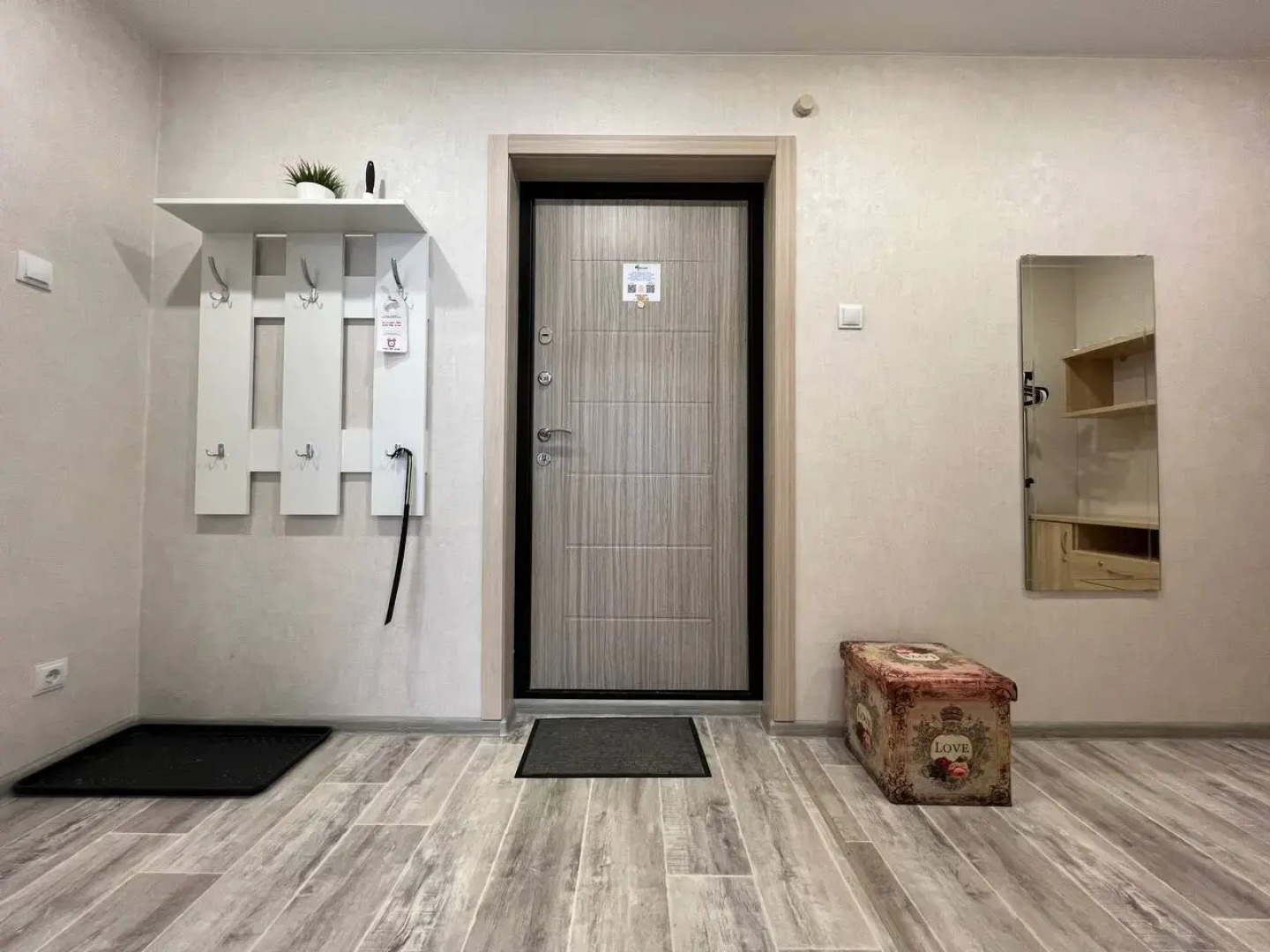 Квартира Однокомнатная Ленинградская 68б