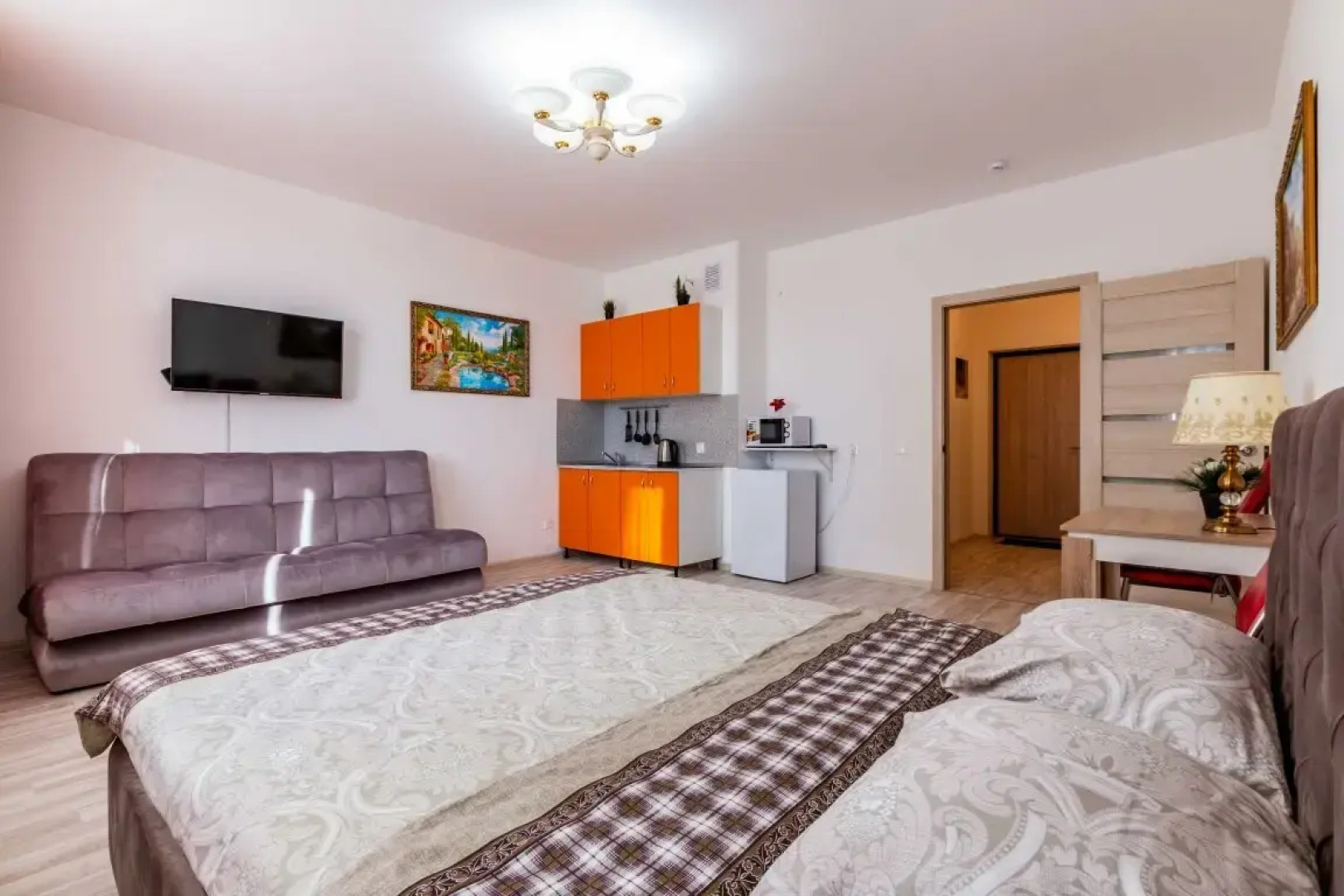 Апартаменты Монблан DreamHouse Крестинского 35 А