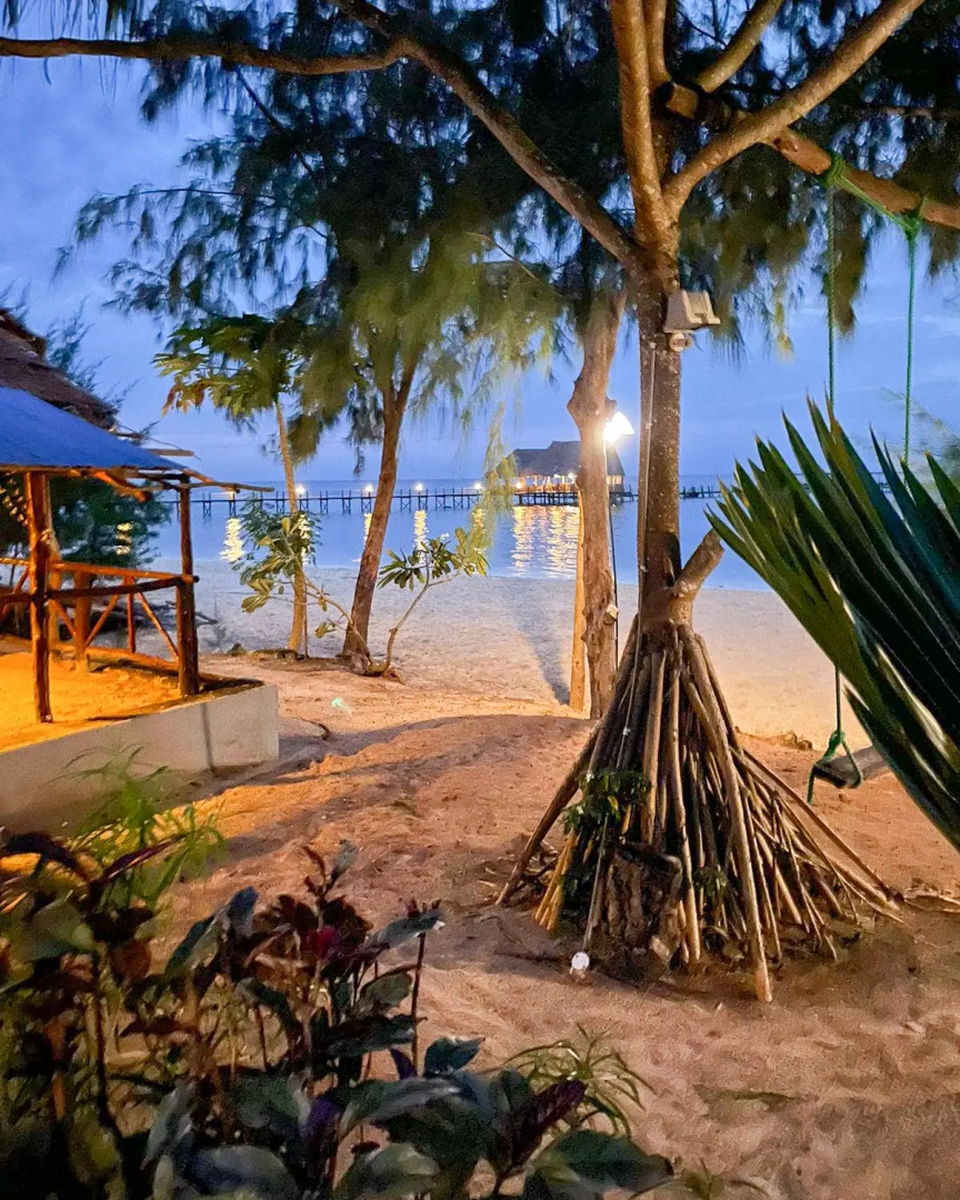 Отель Five Palms