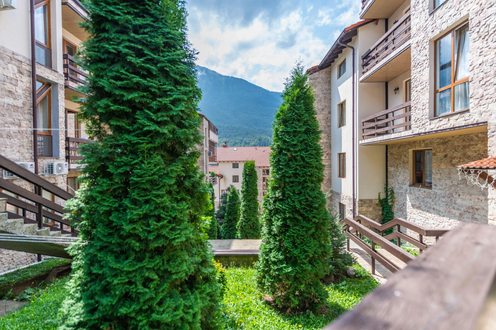 Апартаменты Оплот - С балконом 9