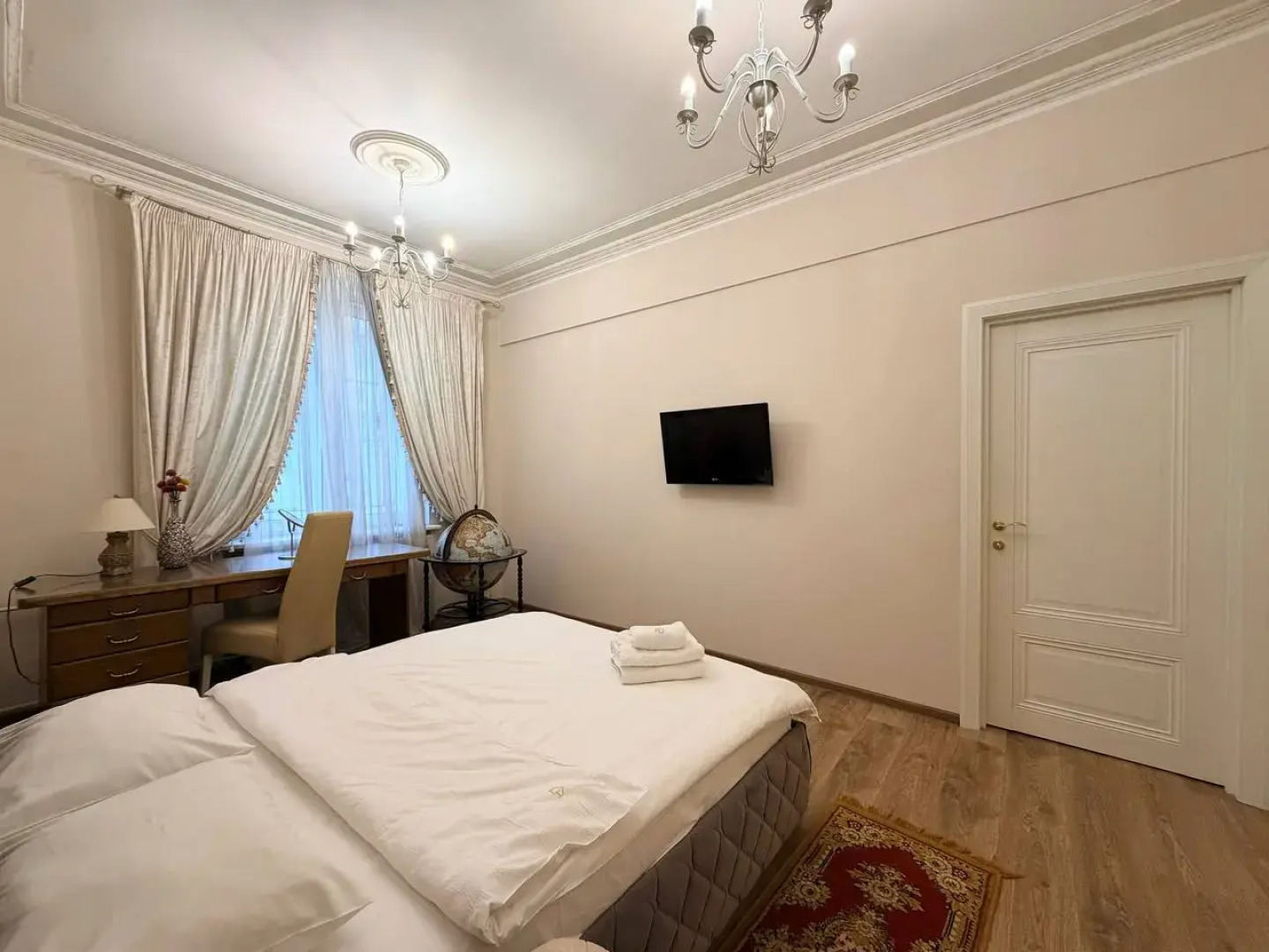 Апартаменты 4-комнатные HomeApart пр-т Независимости, 23