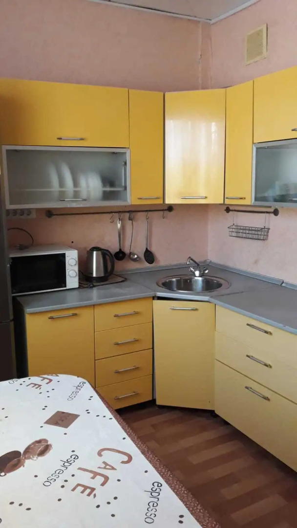 Квартира на 70 лет Октября 2