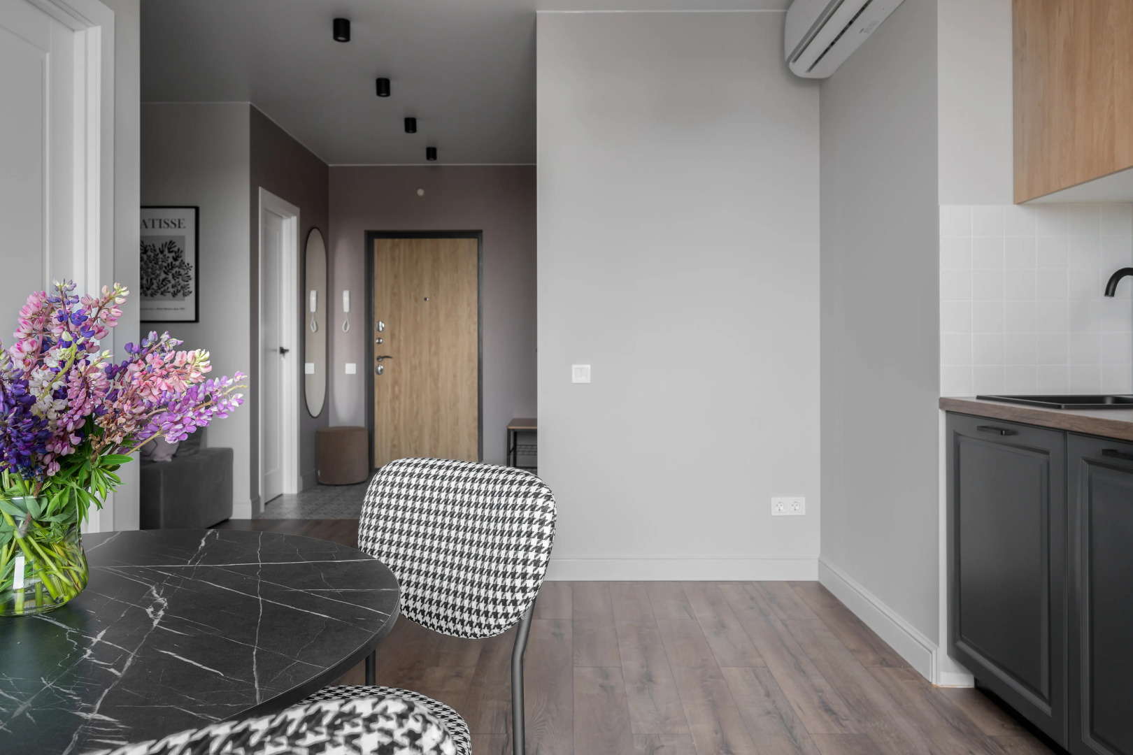 Квартира Евродвушка Silver Pleasure