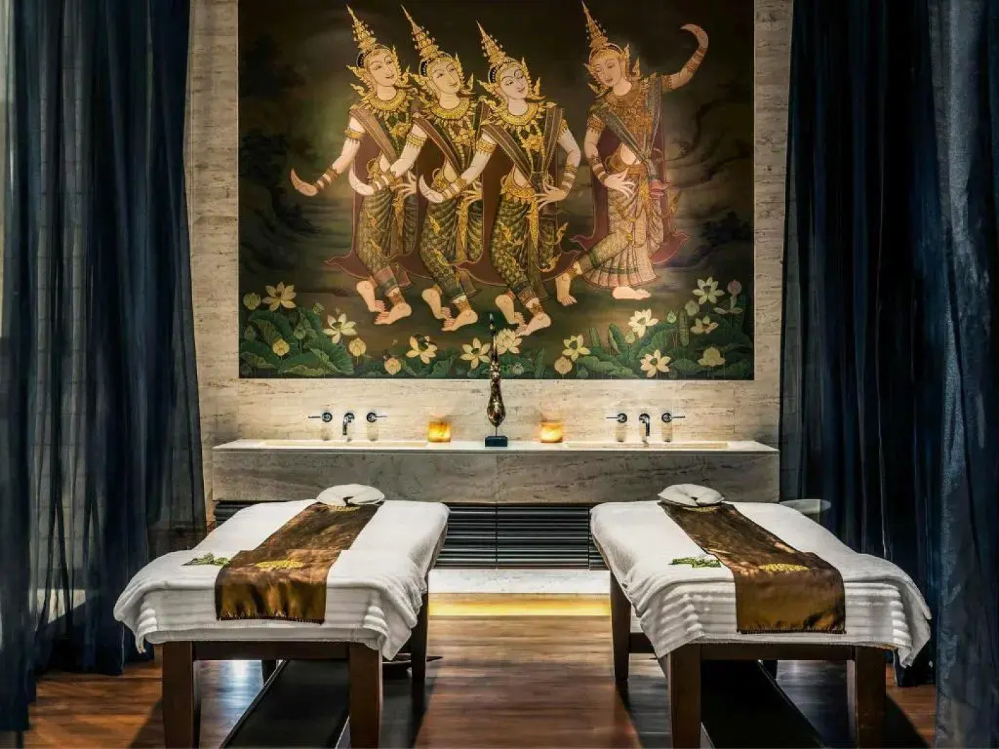 Отель Pullman Bangkok King Power