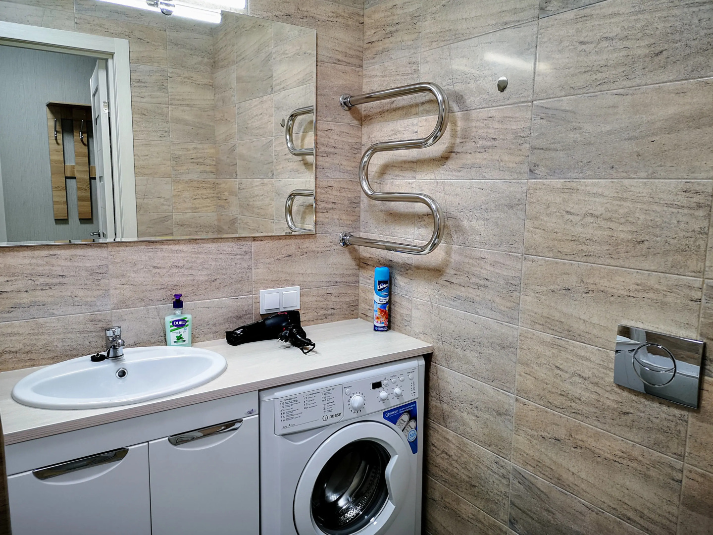 Апартаменты на Ангарской 100а