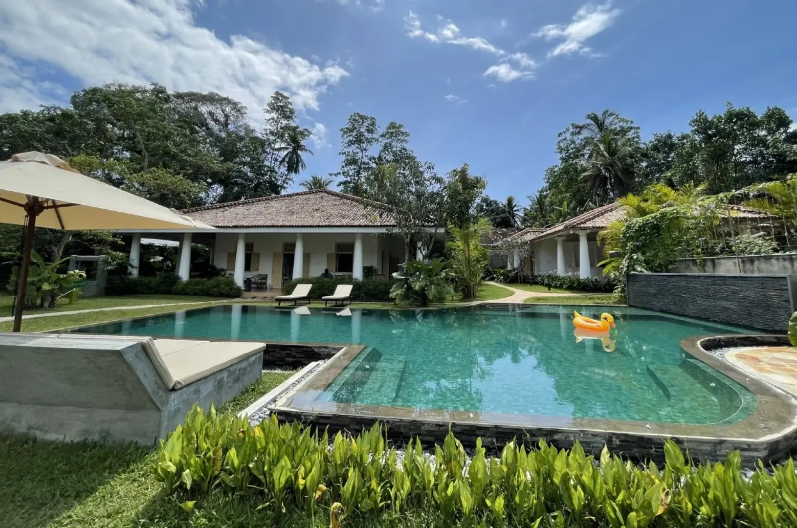 Вилла Claire Villa by Younger Villas & Resorts