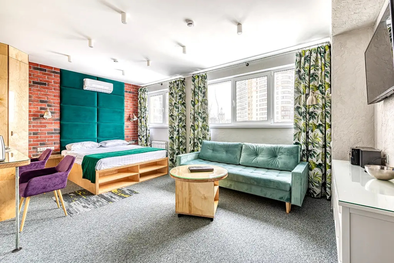 Отель Погости на Славянском Бульваре