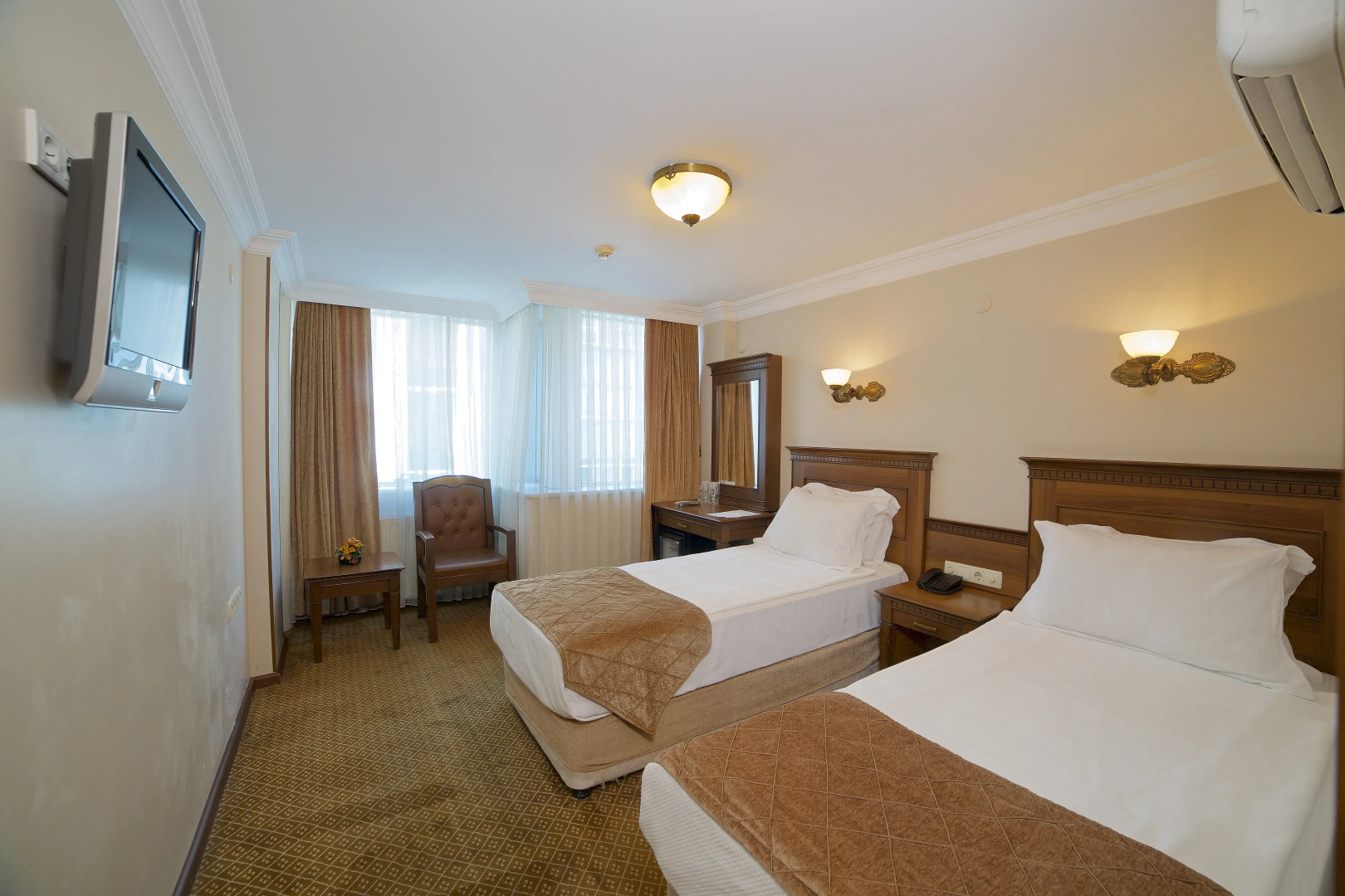 Отель Grand Unal