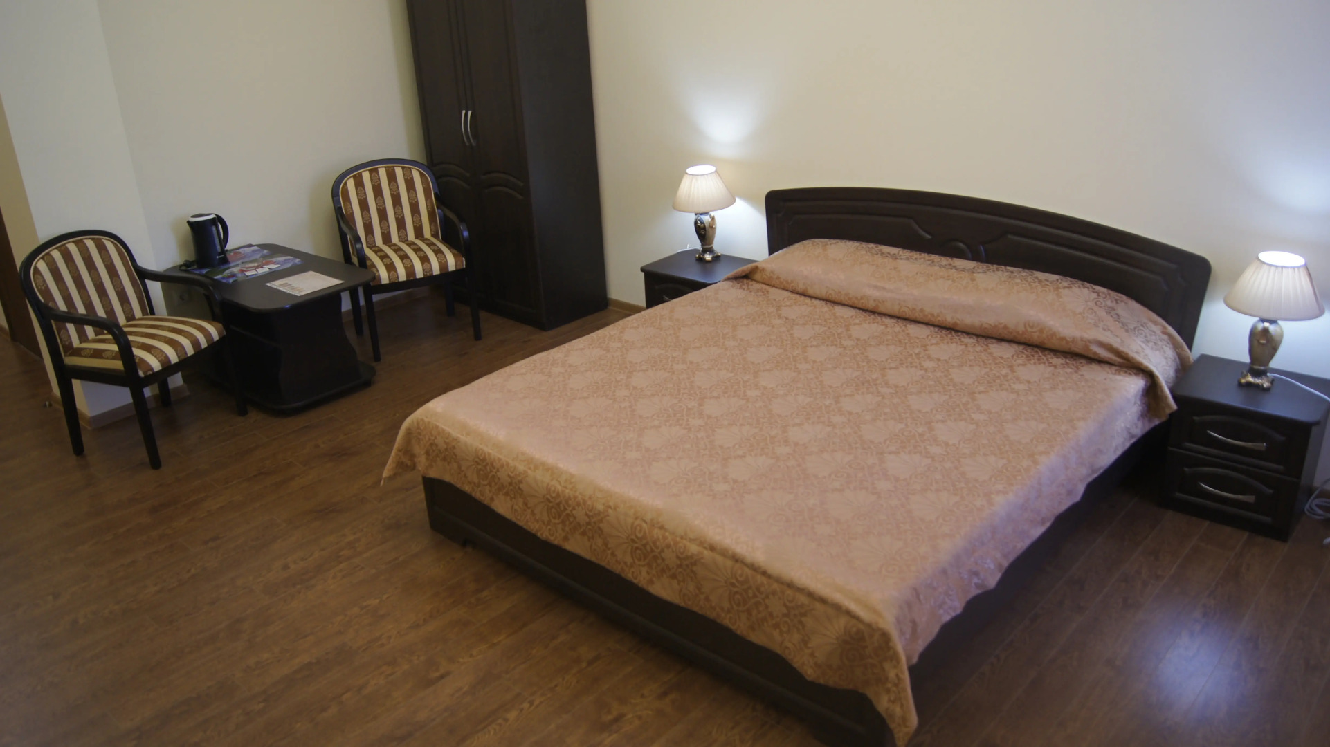 Отель Арарат