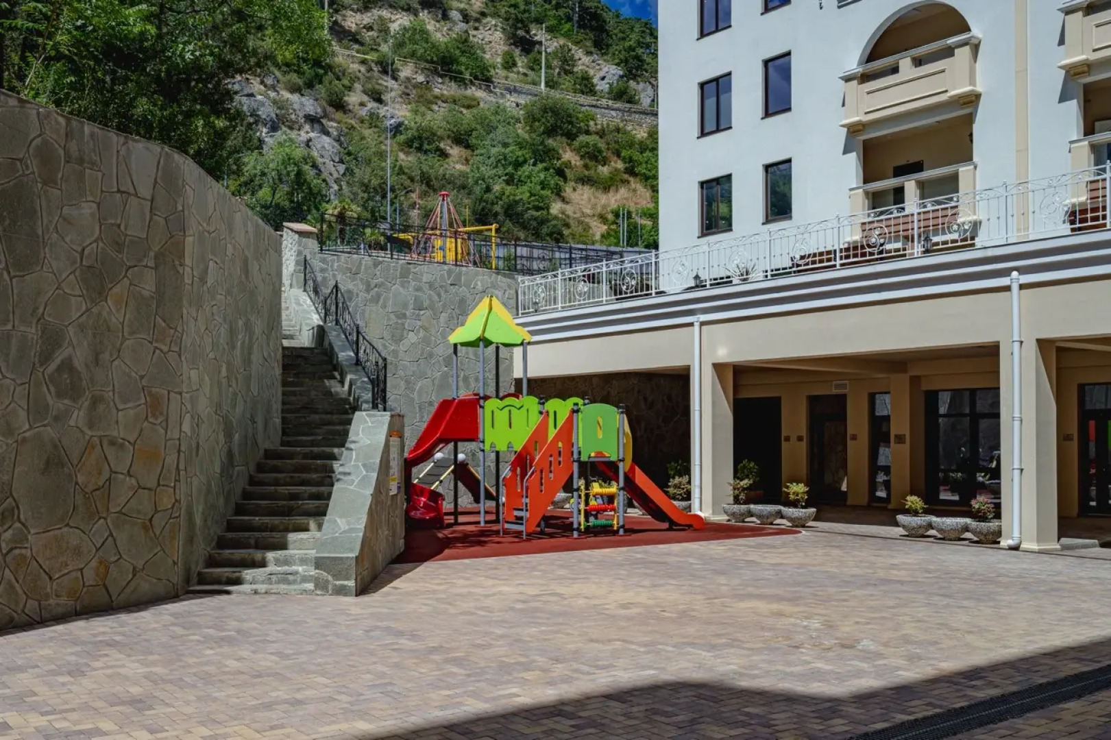 Квартира Двухкомнатная квартира с балконом в комфортном ЖК Монако