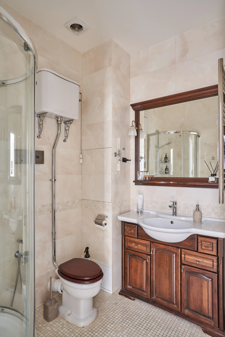 Апартаменты в Доходном доме на Патриарших прудах