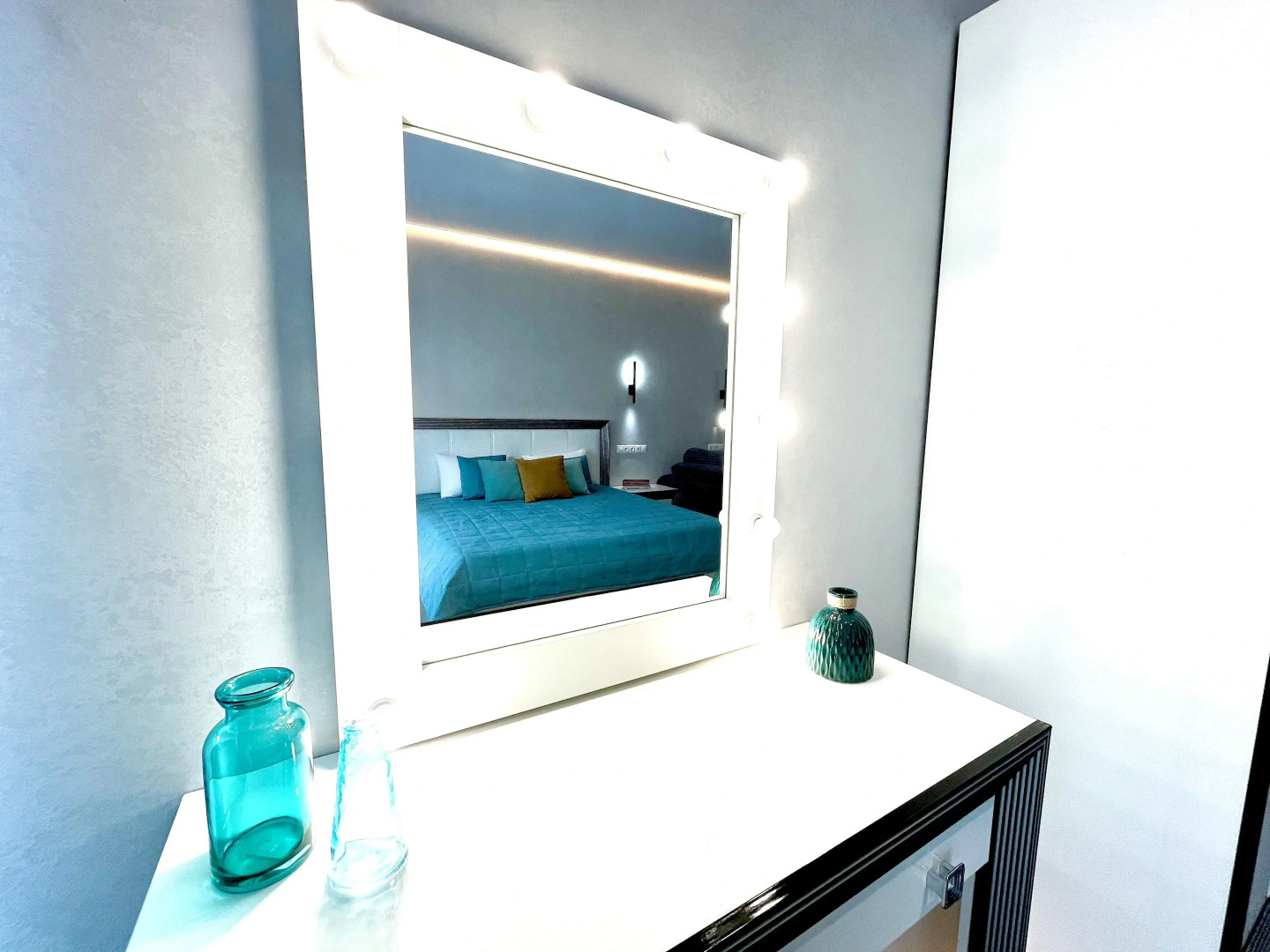 Квартира панорамная Неотель в ЖК Галерея Чижова, у Театра Оперы и Балета