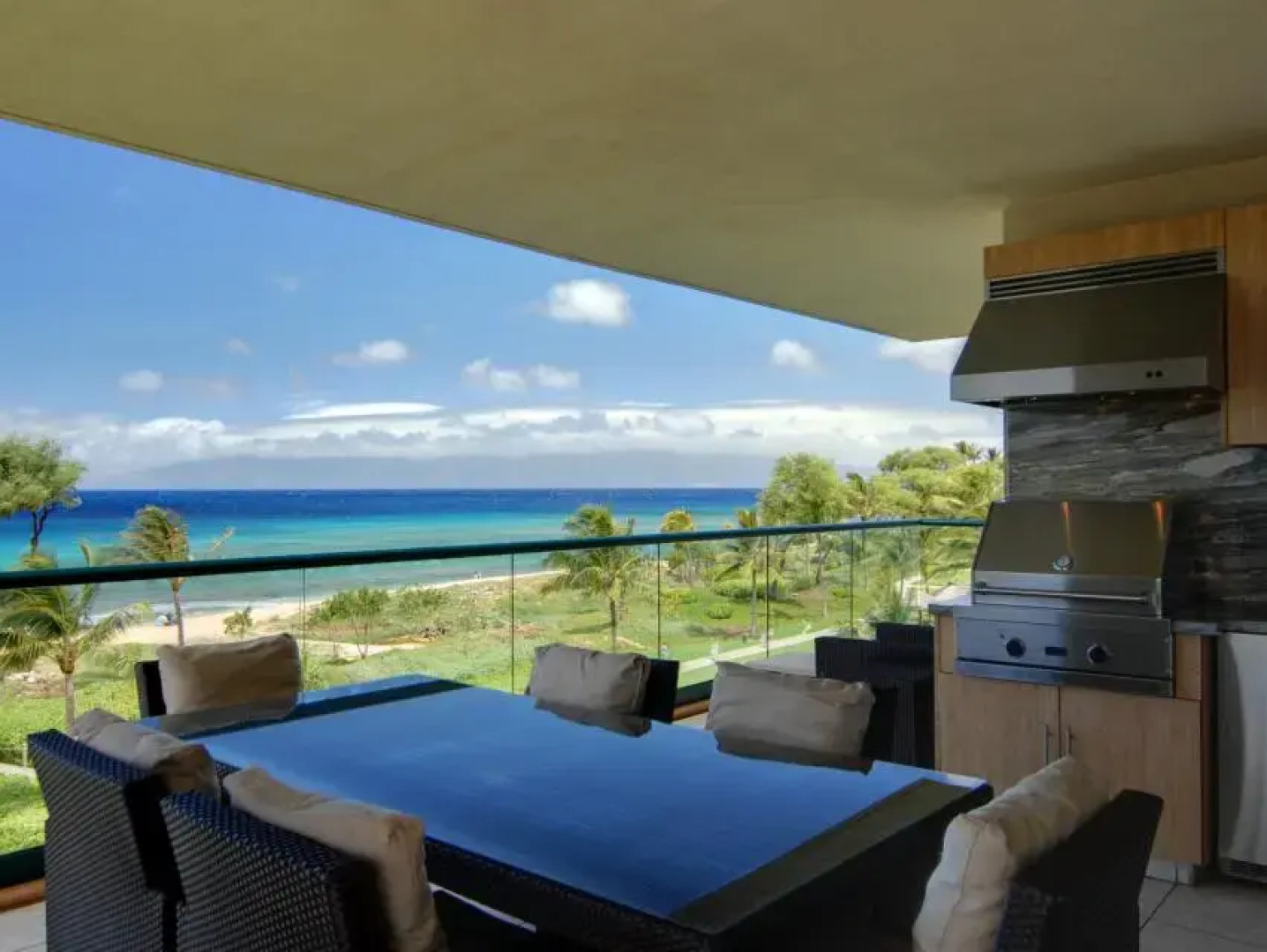 Апарт-Отель Views of Beach Pacific Ocean Lanai & Molokai