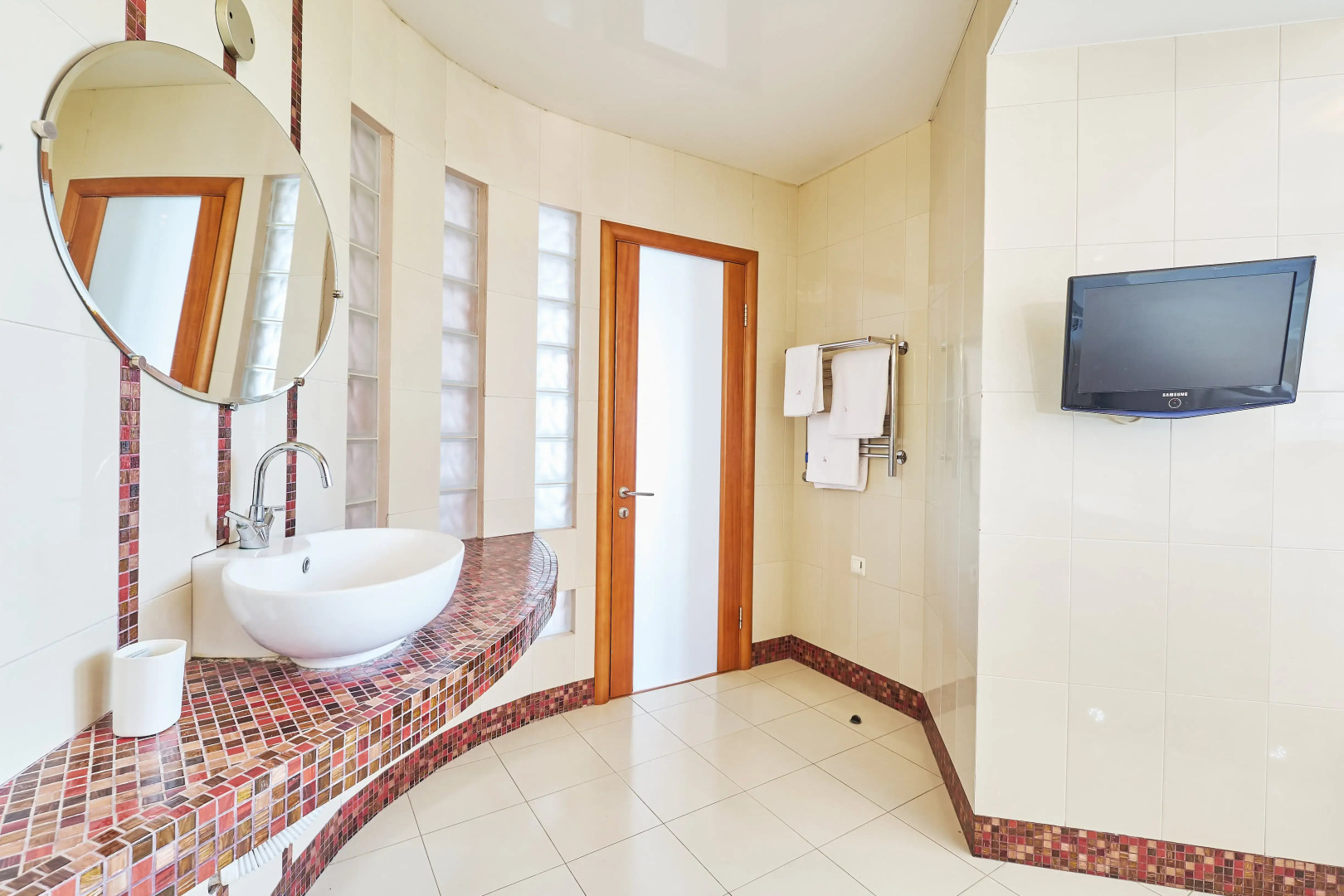 Апартаменты Петровские на Розы Люксембург 19