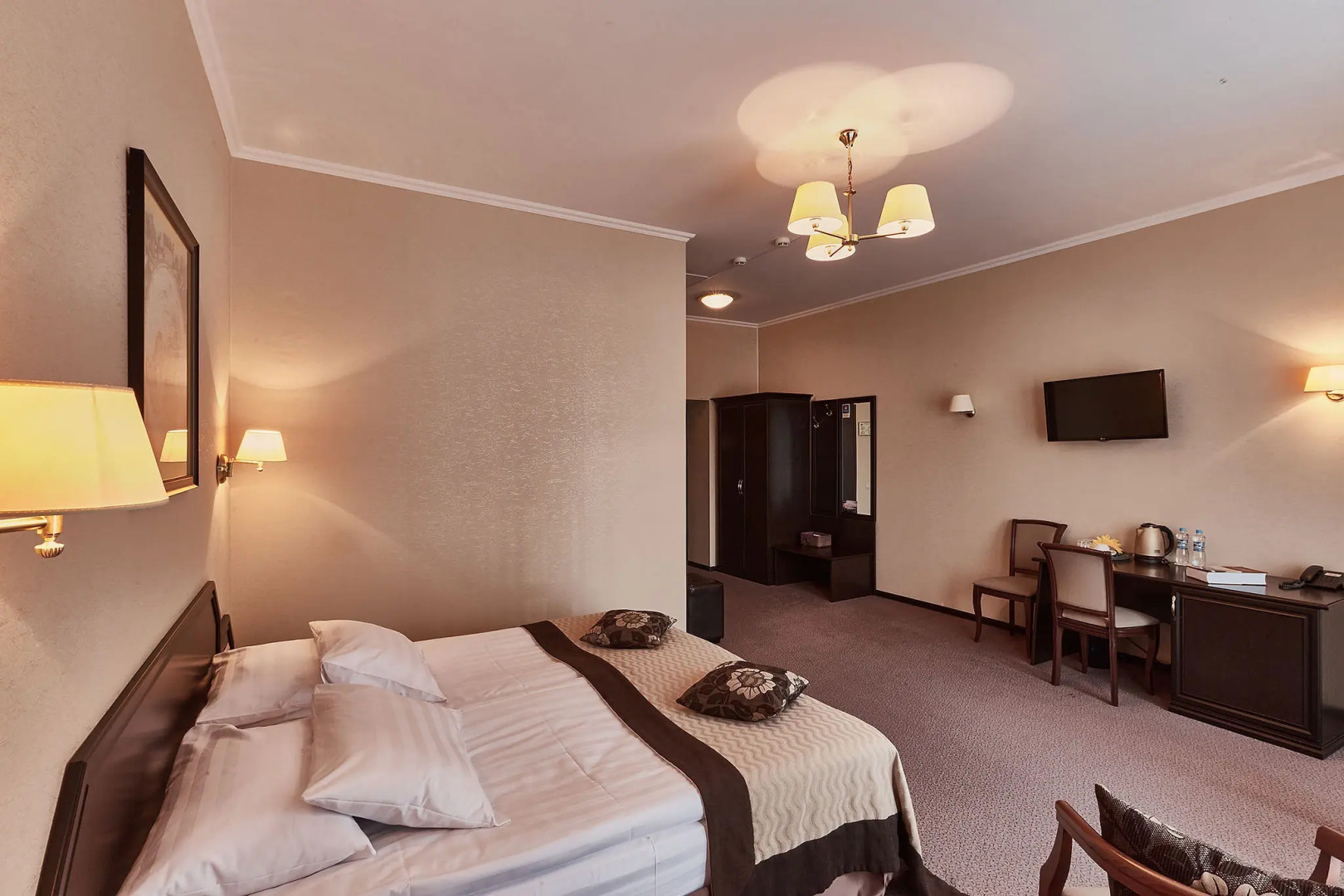 Отель Граф Толстой