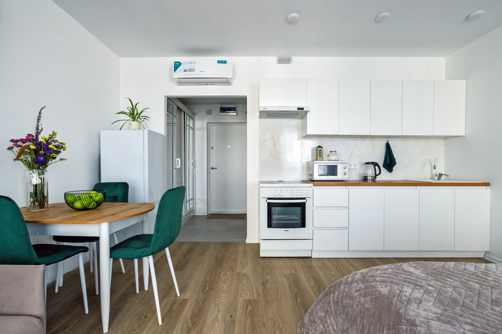 Апартаменты #1 Superior Studio for 2+2 by Lo Apartments