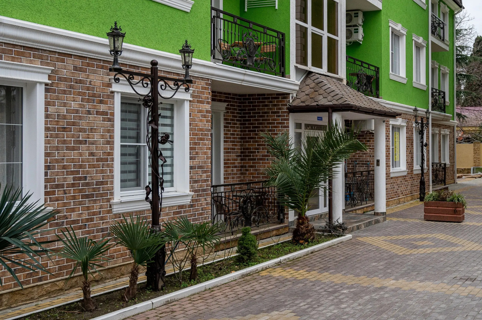 Апартаменты Red Apartments Арт Лайт Сити Форд