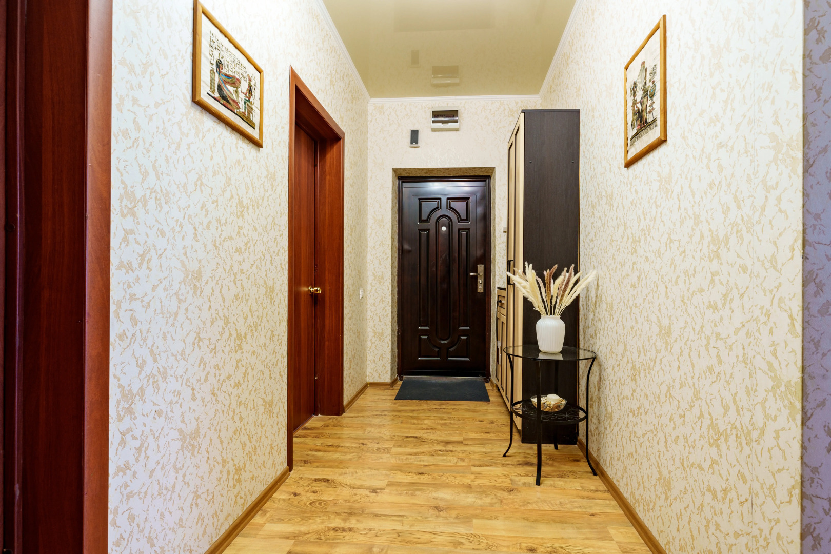 Квартира двухкомнатная Апарт-Отелика в Шаговой Доступности к Парку Галицкого