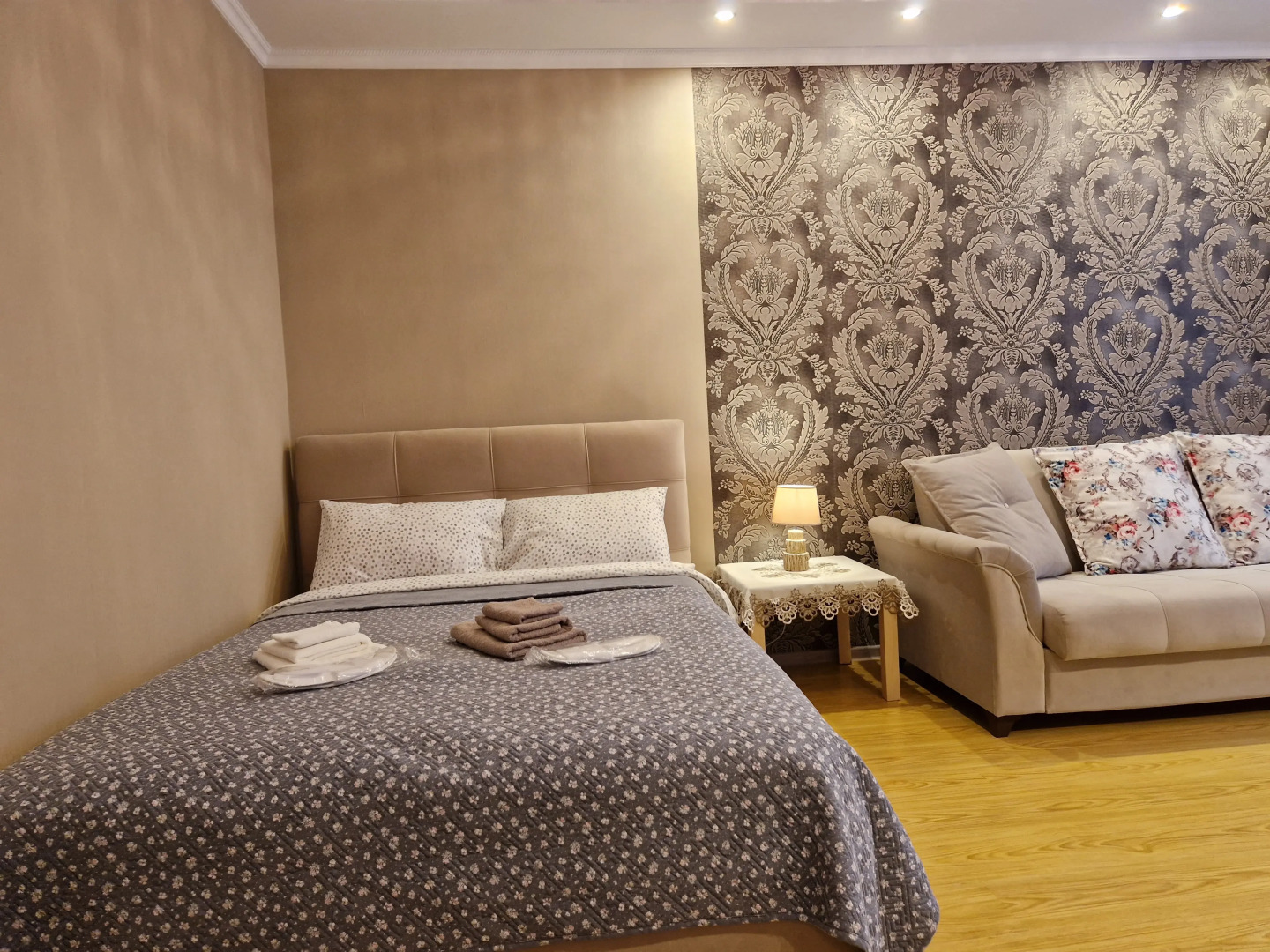 Квартира Восхитительная квартира! Не далеко от Центра! Вблизи Верхнего озера!