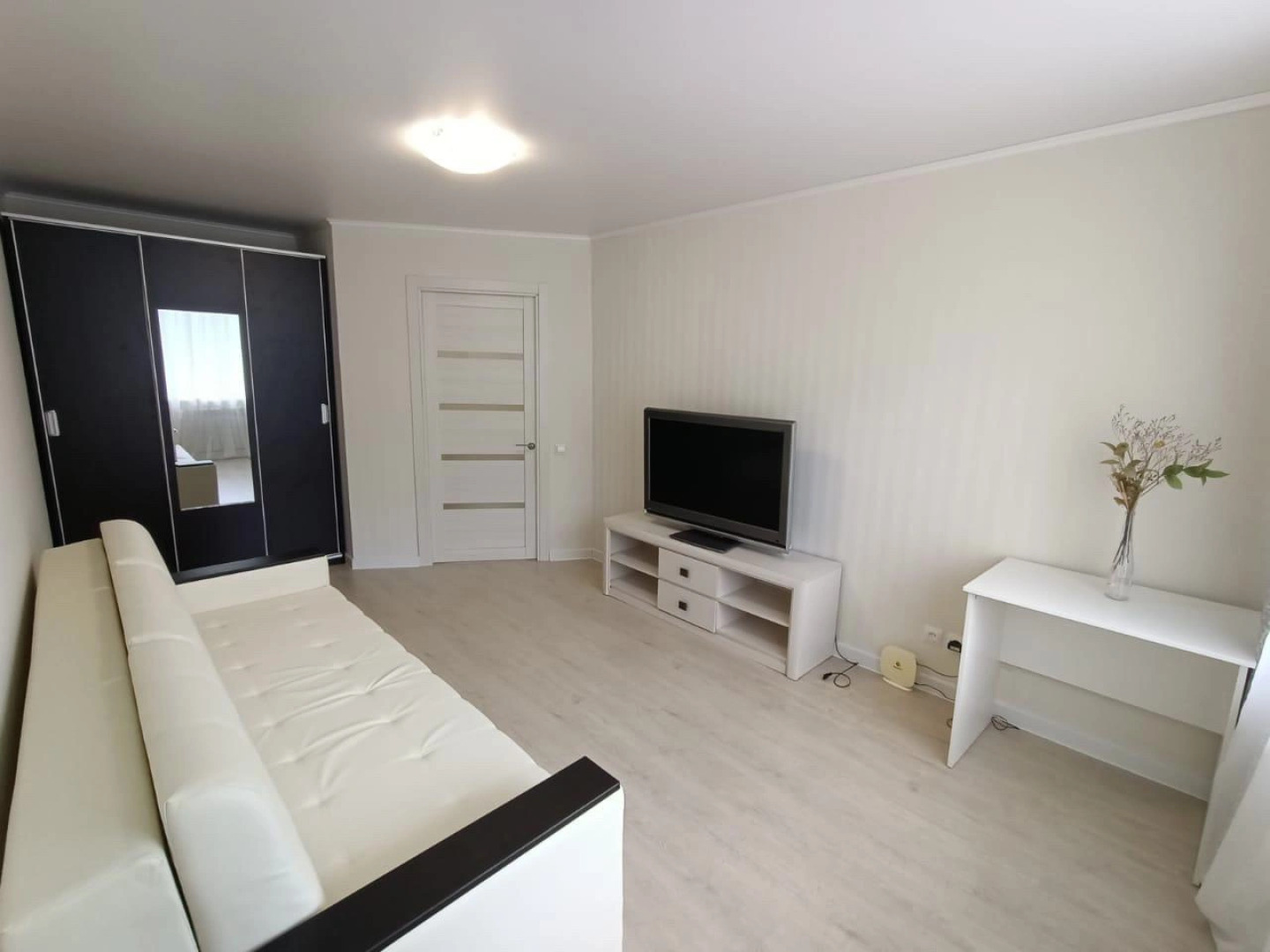 Квартира Двушка возле дворца спорта