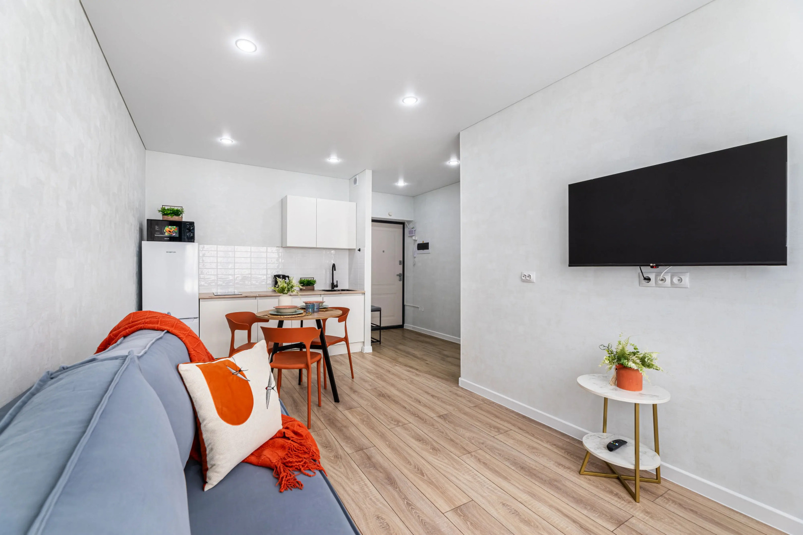 Апартаменты TatAparts стильная евродвушка около парка