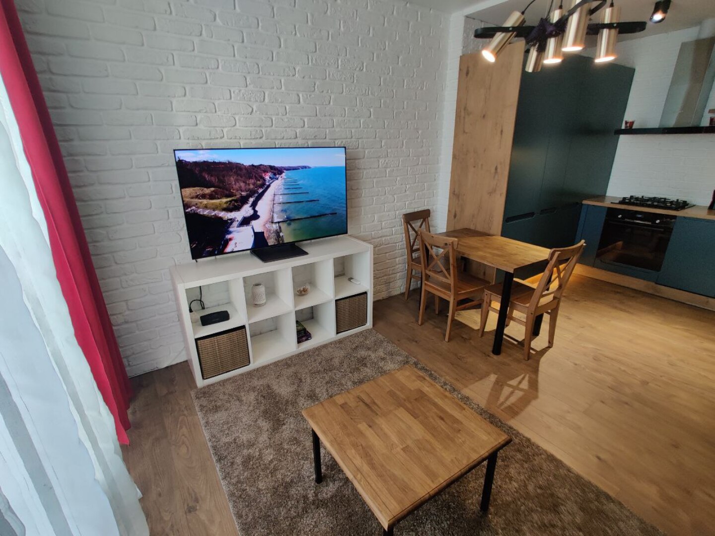 Апартаменты двухкомнатные у моря Family Apartments