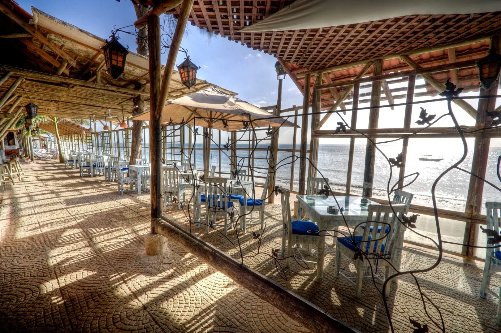 Отель Mediterraneo