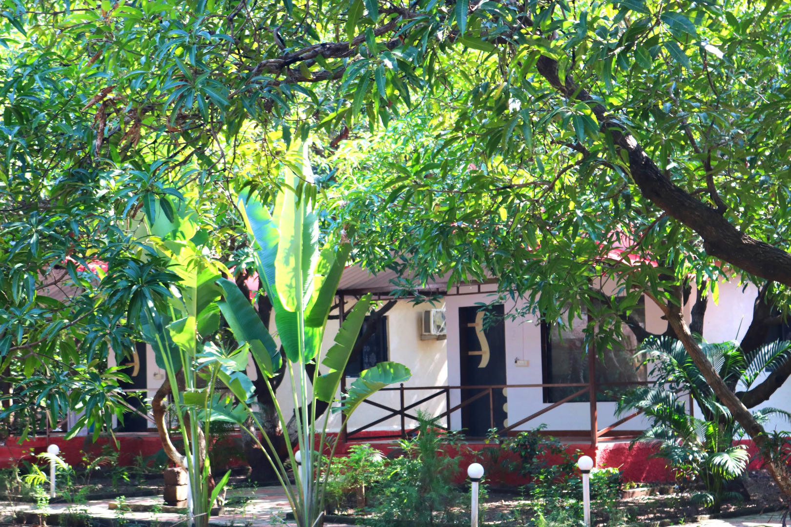 The Wilds Villa Gir - A Riverside Resort Hotel