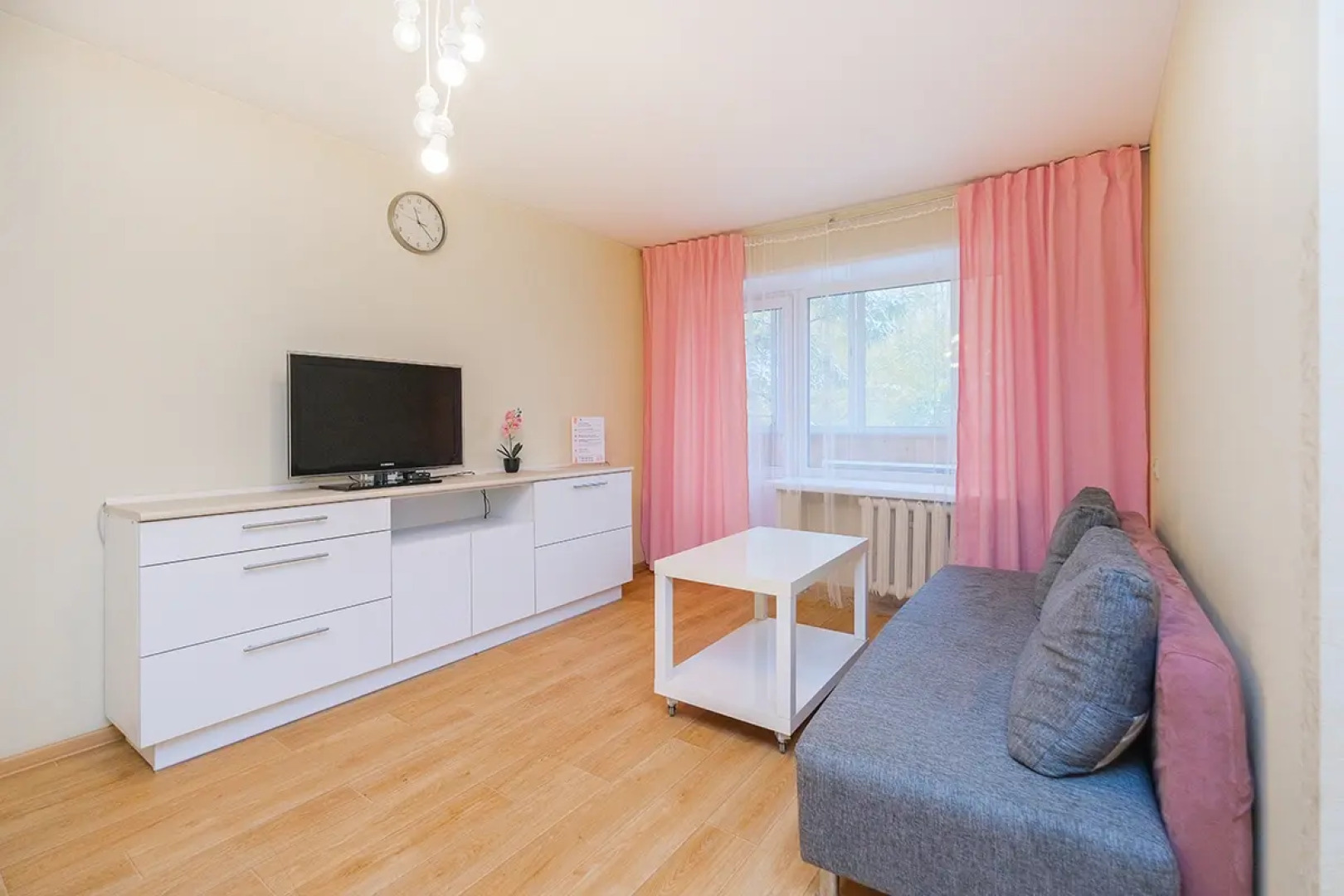 Апартаменты Квартирка-НСК на Сибиряков-Гвардейцев 14