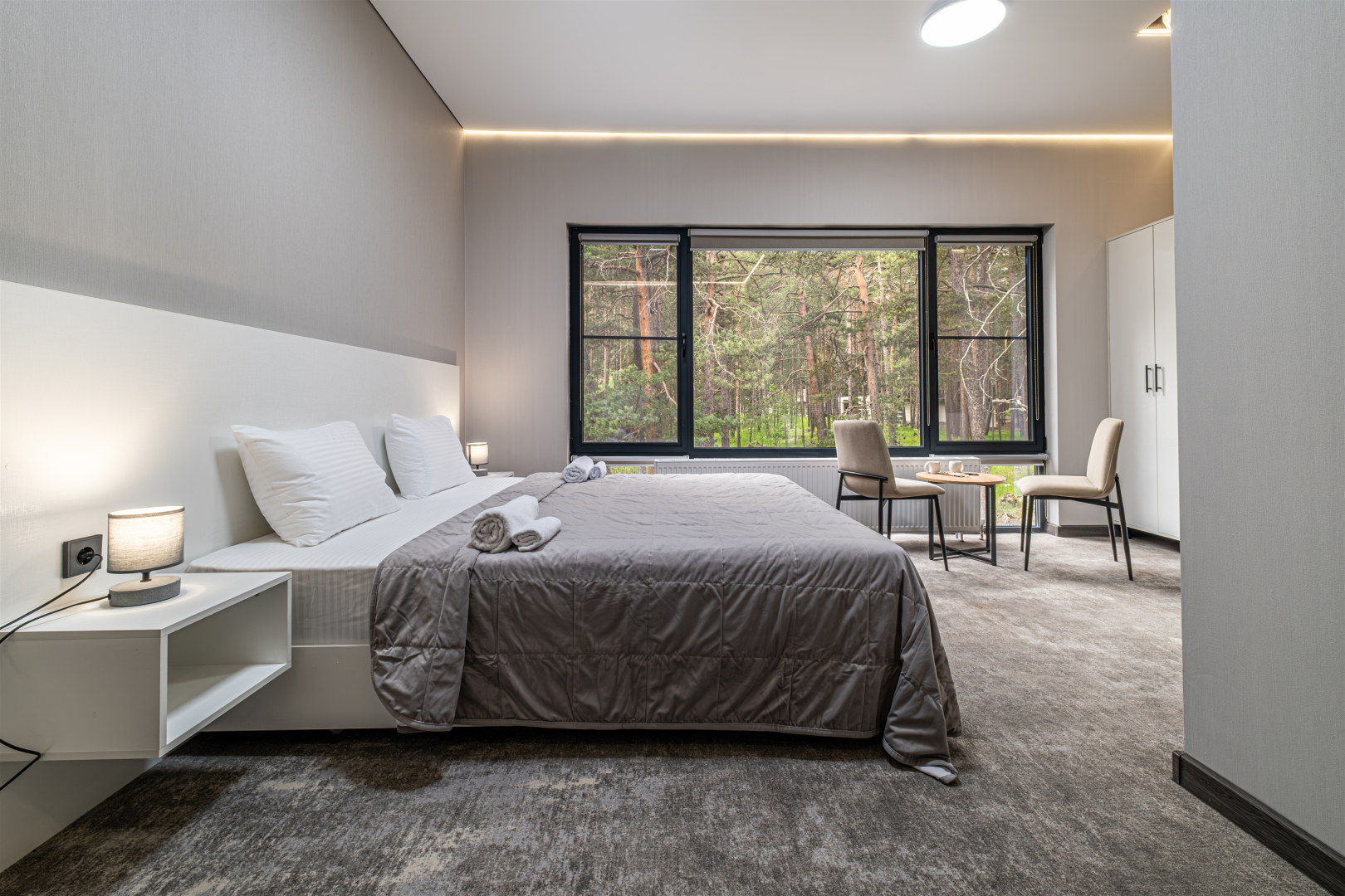 Отель Эклер