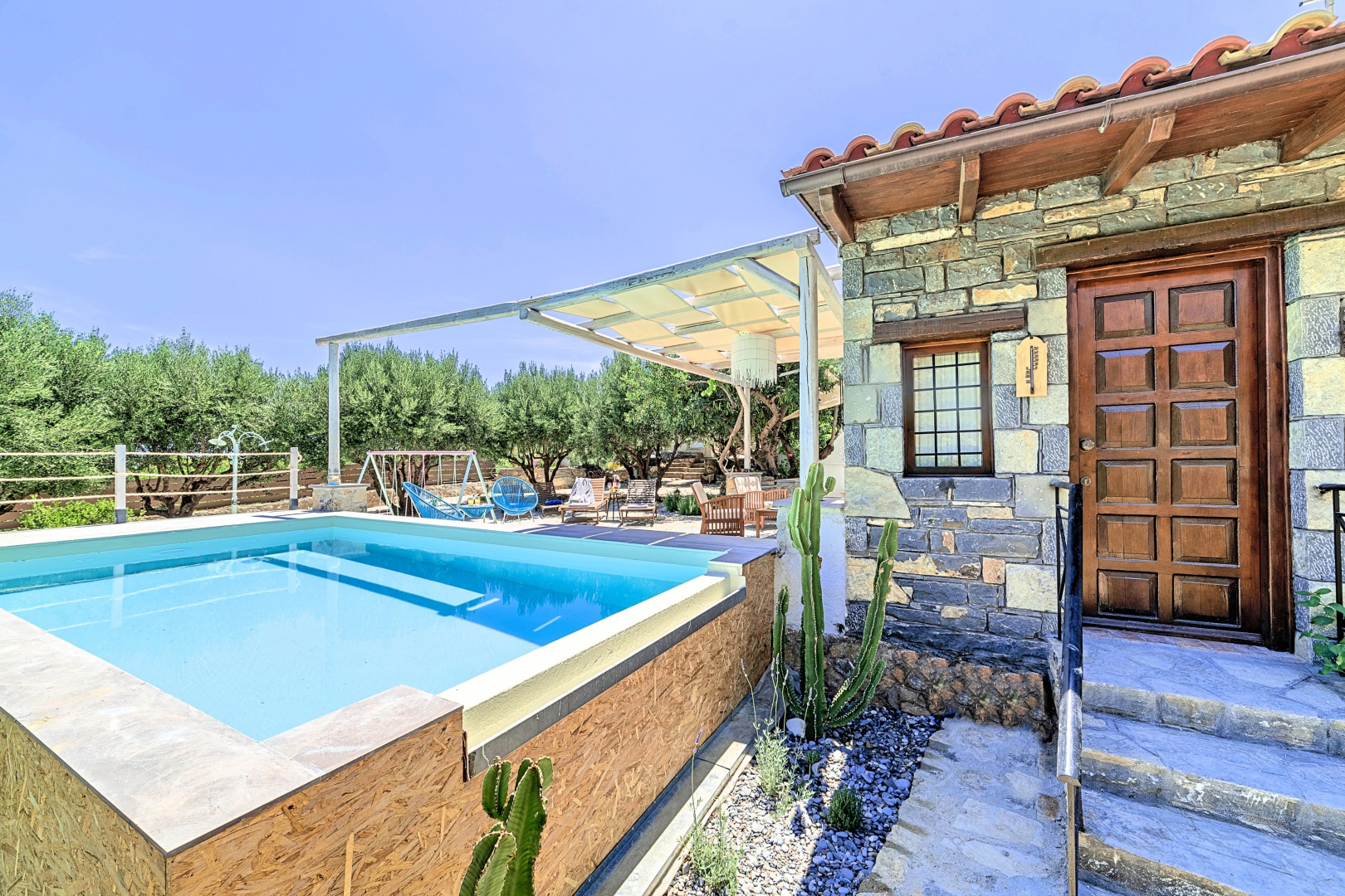 Вилла Cretan Lodge Heated Pool