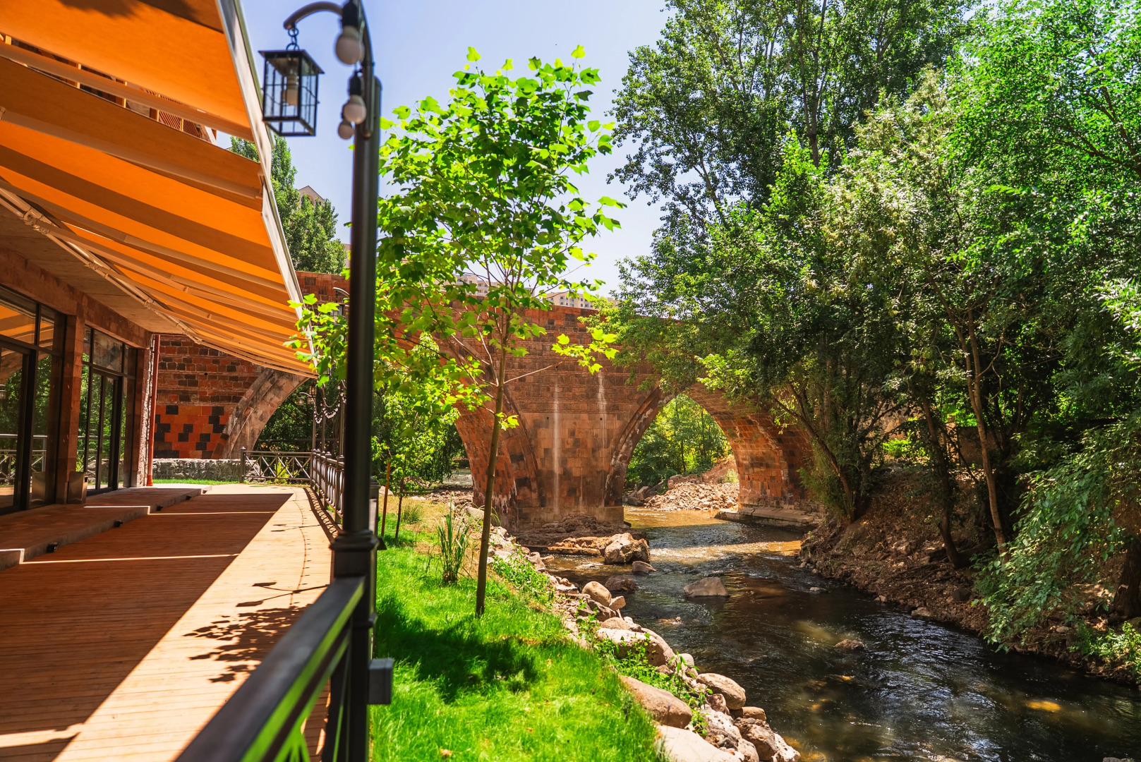 Отель Red Bridge Yerevan