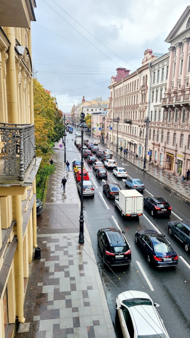 Апартаменты на Большом 13 Эркер