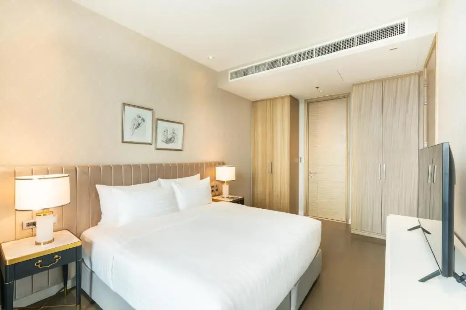 Отель Magnolias Ratchadamri Boulevard Serviced Residences
