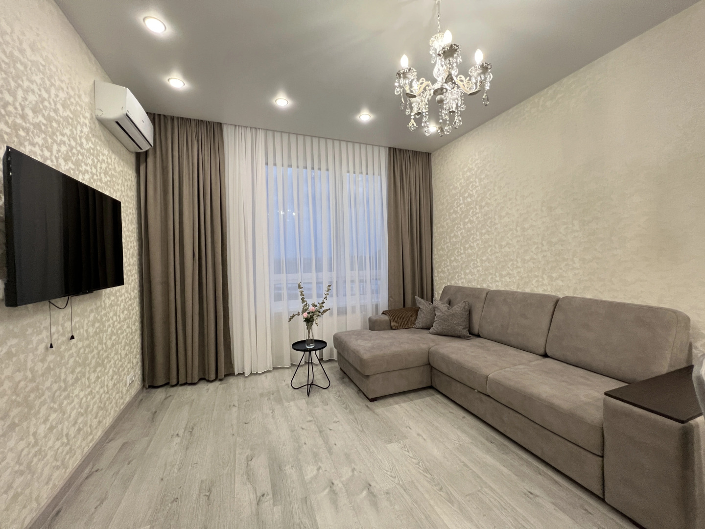 Апартаменты 2-комнатные в Топовой локации