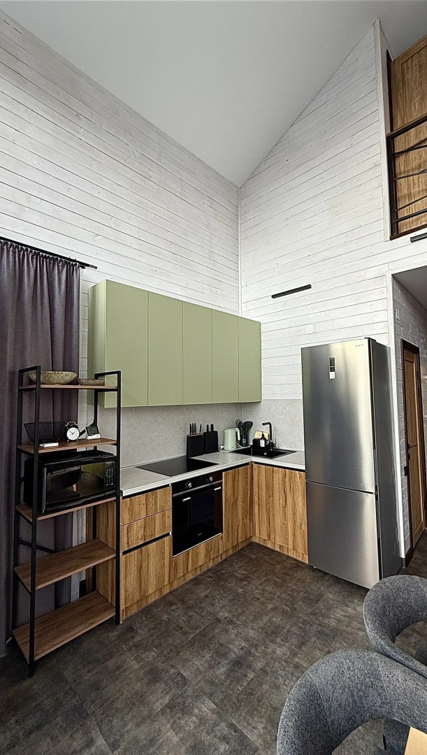 Частный дом с бассейном и баней