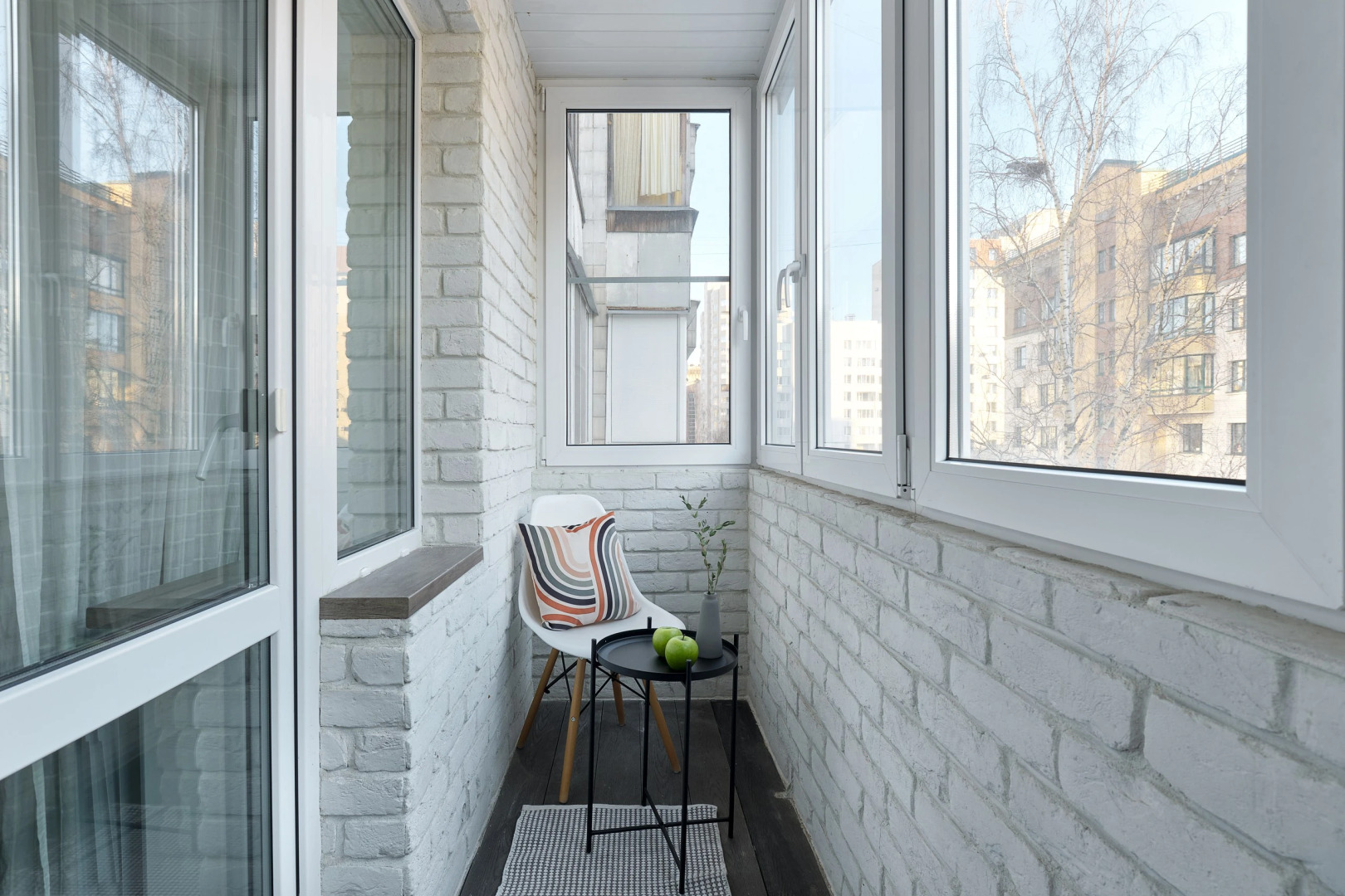 Апартаменты Большие рядом с метро и Заливом