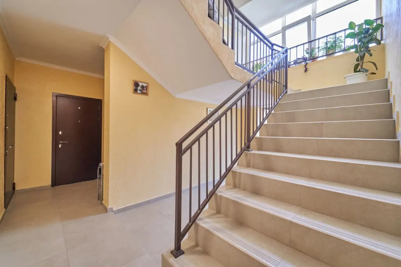 Апартаменты 2-х Комнатные на Перелетной