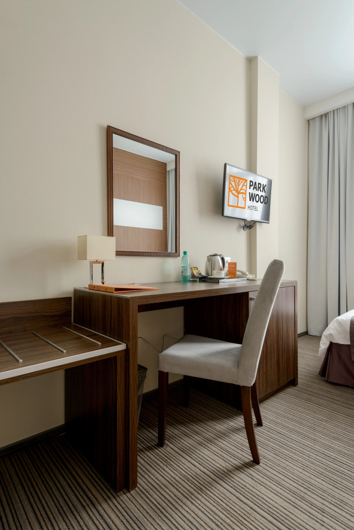 Отель PARK WOOD HOTEL