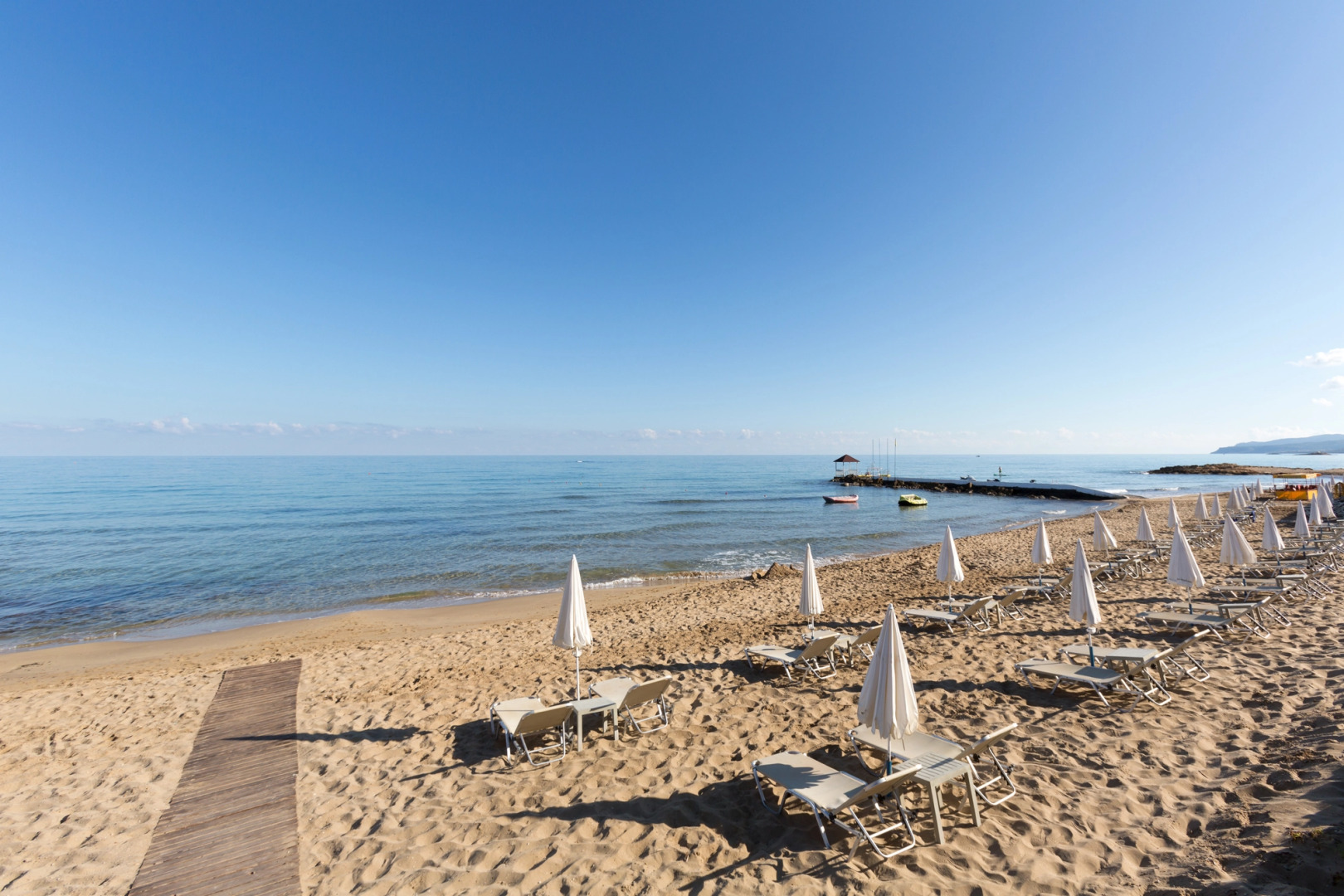 Отель Alexander Beach Hotel & Village Resort