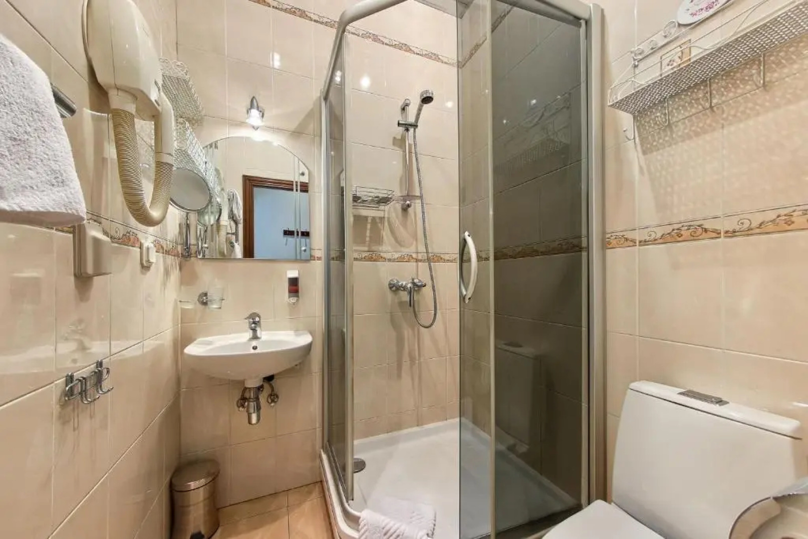 Меблированные комнаты Антарес на Невском проспекте