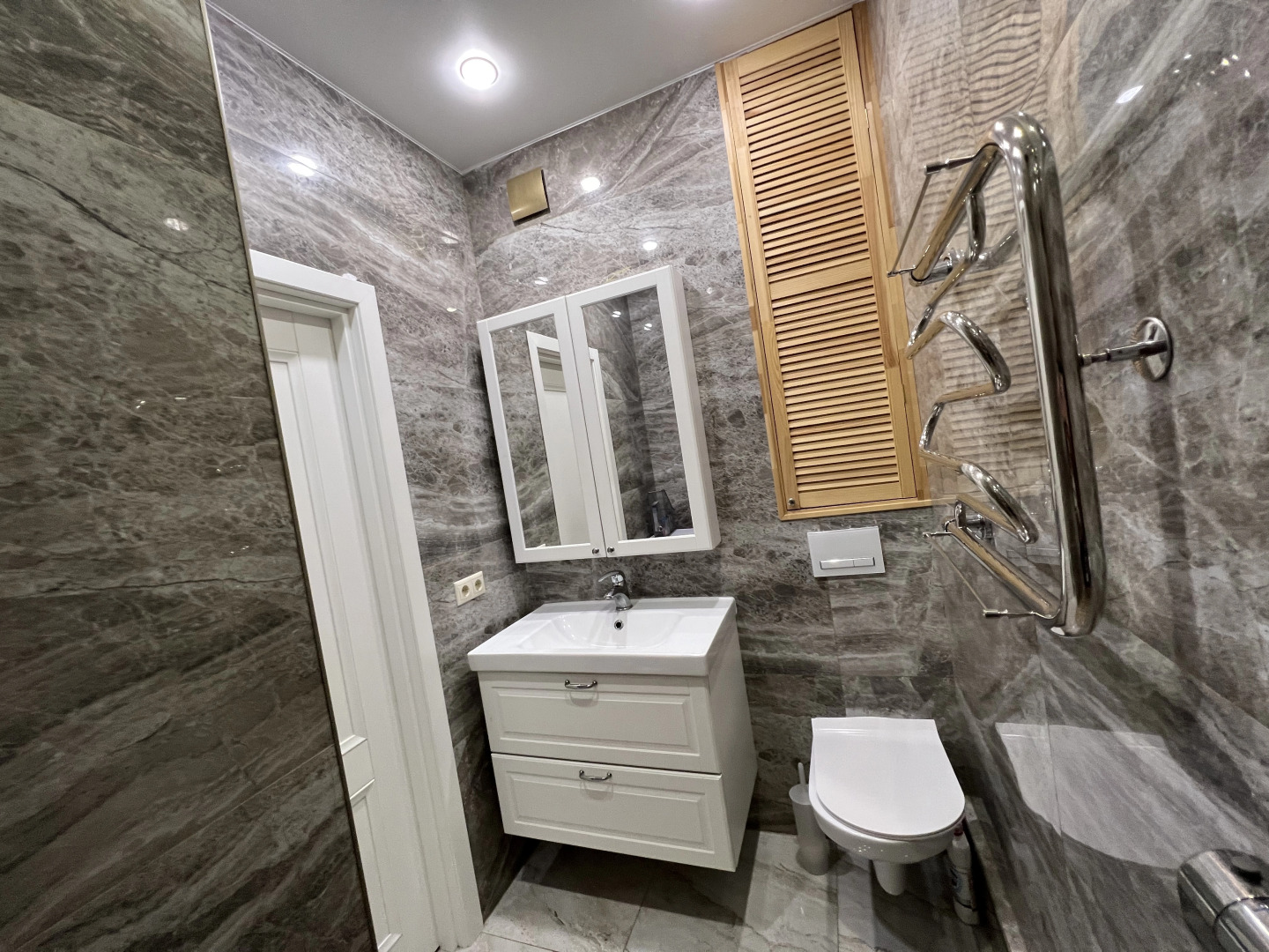 Квартира Уютная С Балконом и Красивым Видом