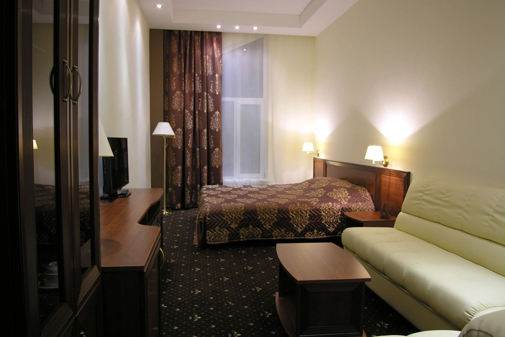 Отель Орбита